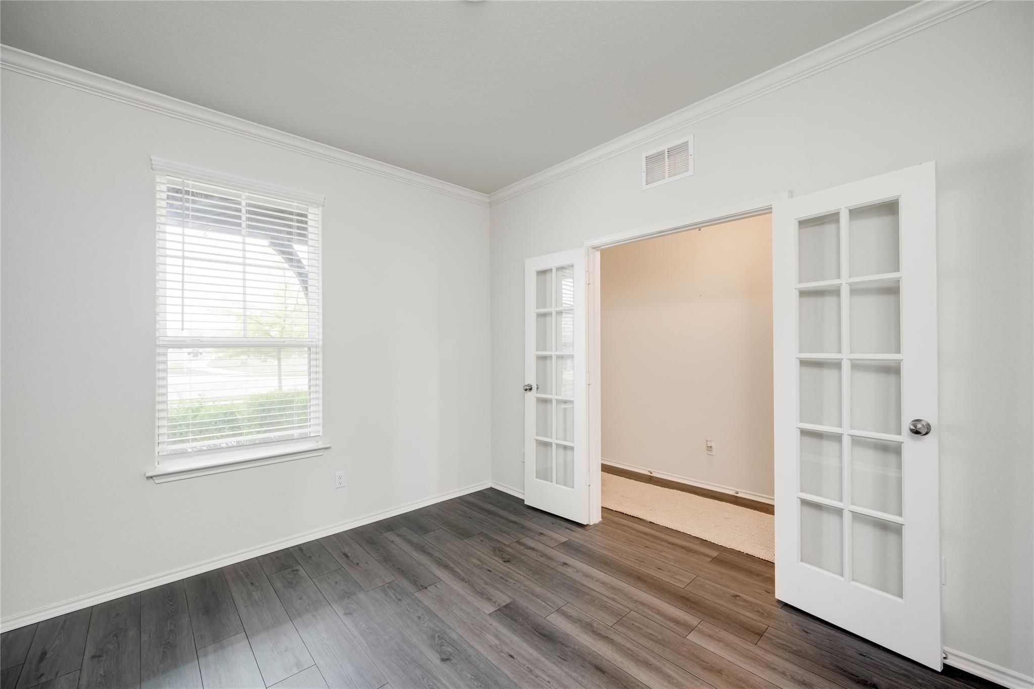 160 Sweetleaf Dr, Buda, TX 78610