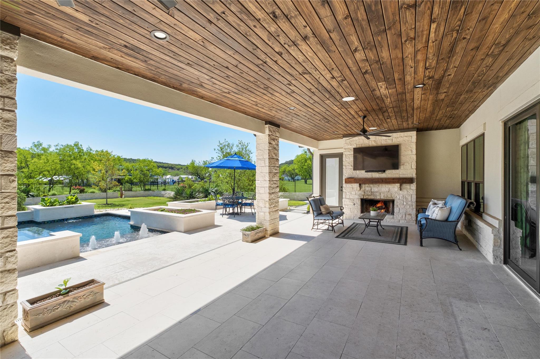 811 Wade Rd, New Braunfels, TX 78132