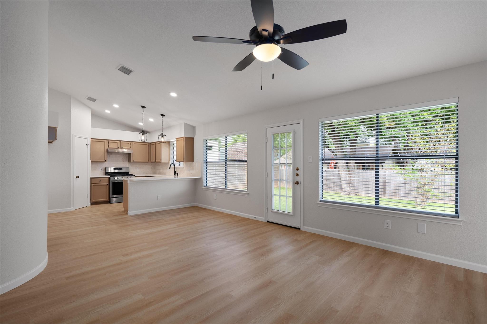 1401 Plum Creek Rd, Cedar Park, TX 78613