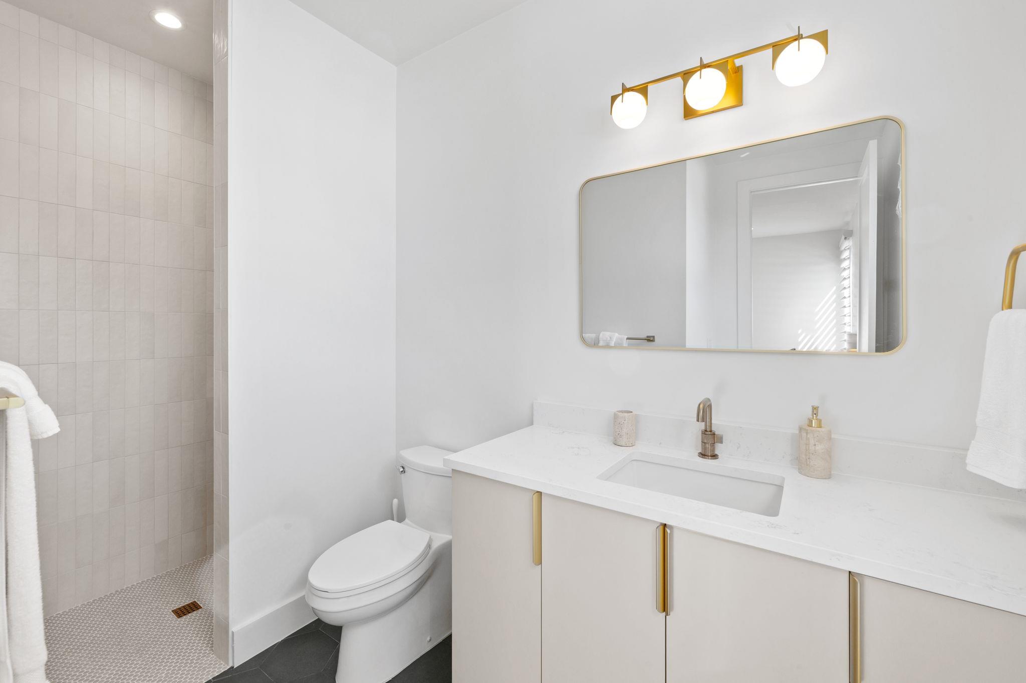 3205 Dolphin Dr, Austin, TX 78704