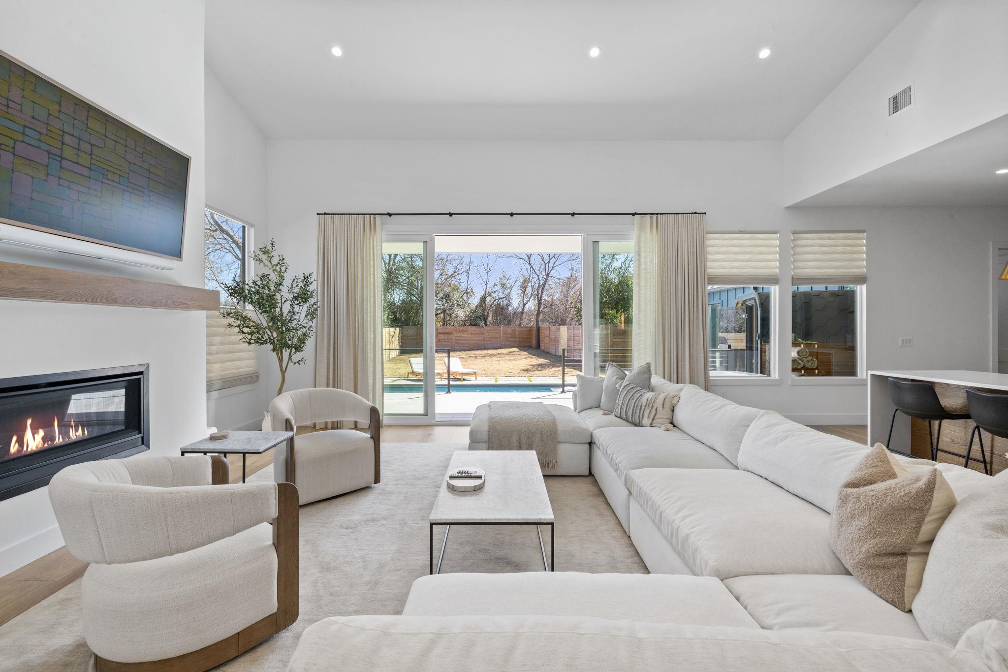 3205 Dolphin Dr, Austin, TX 78704