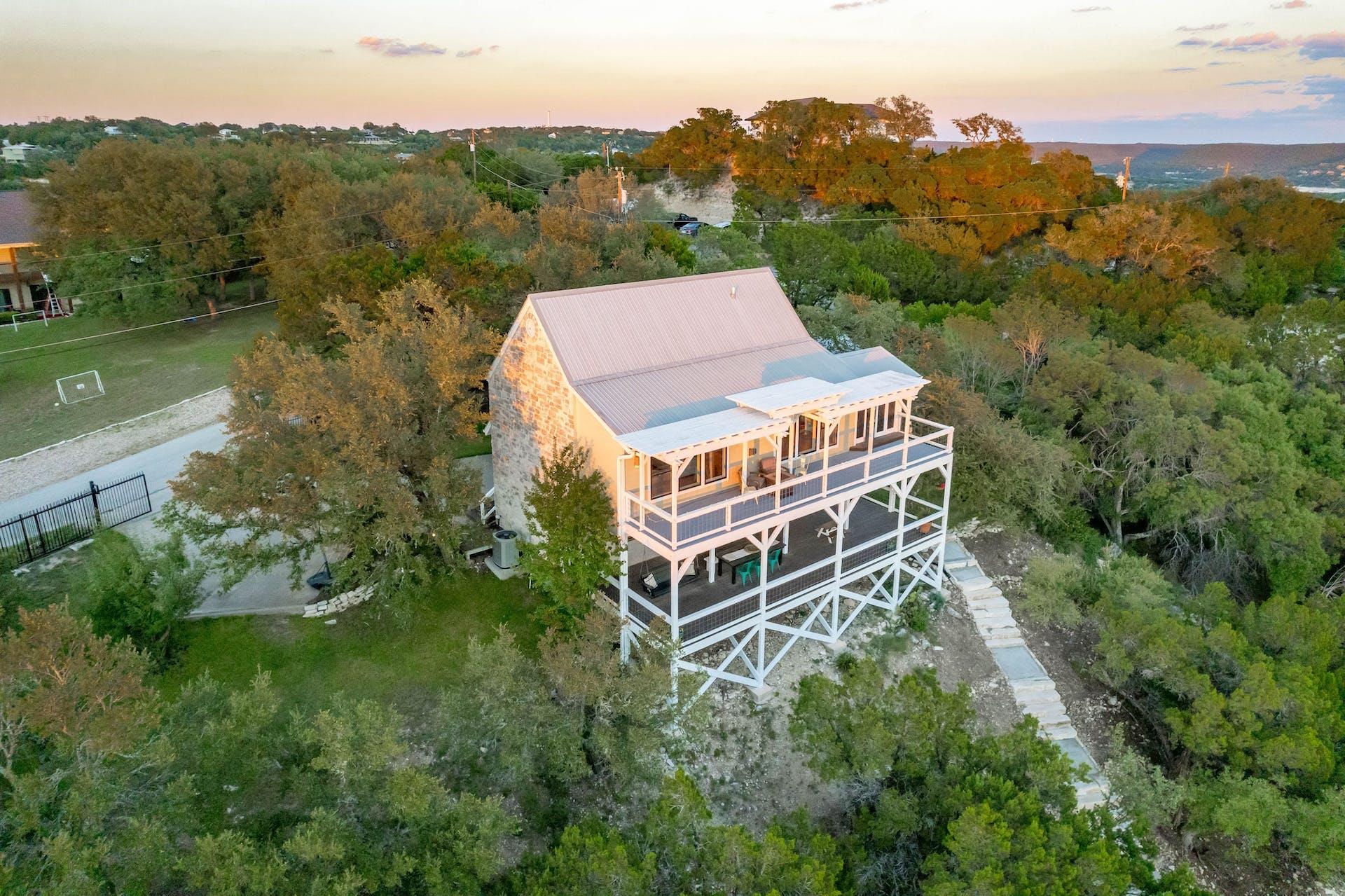 8132 Breeze Way, Jonestown, TX 78645