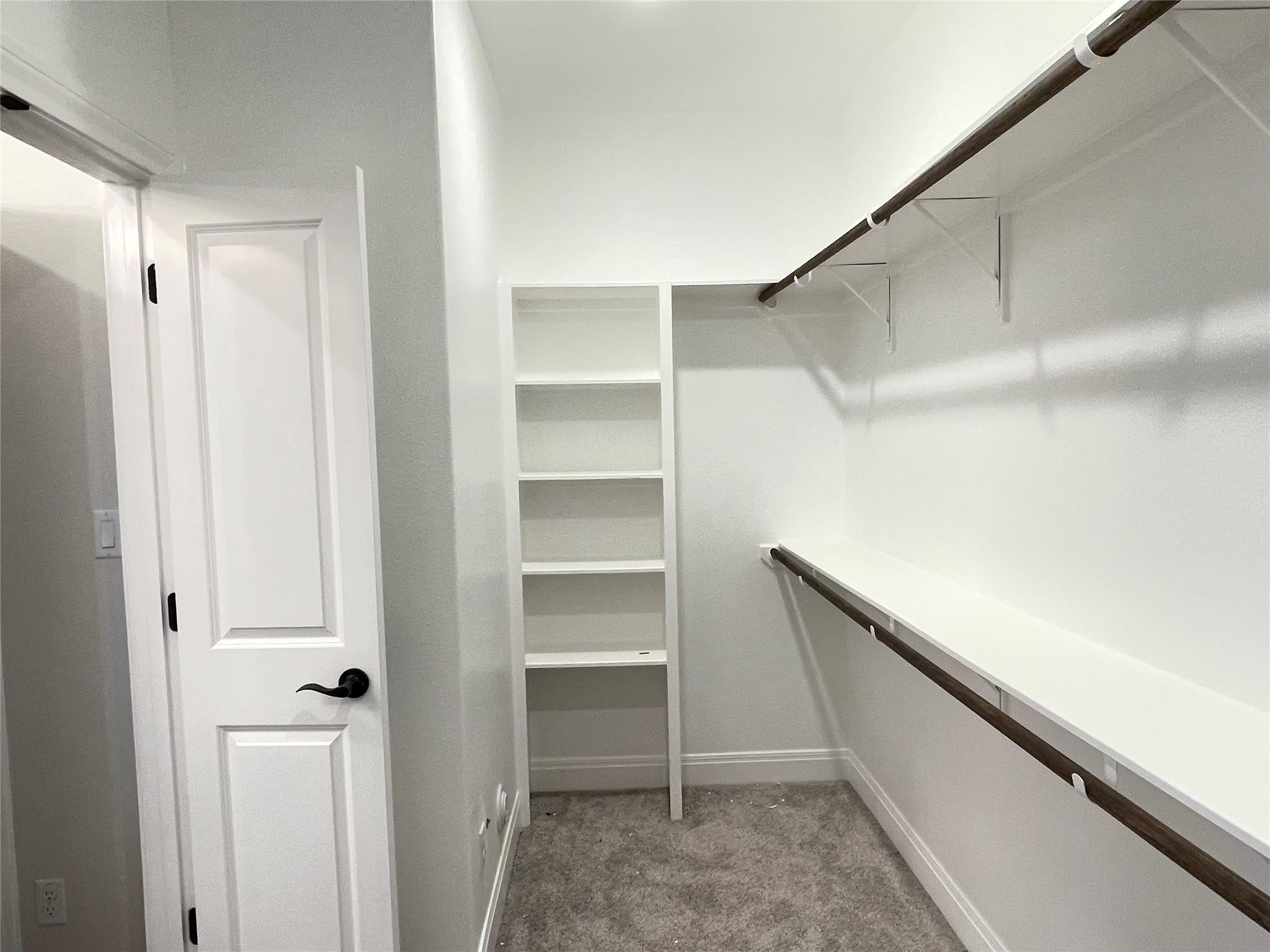 104 Creek Point Dr, Georgetown, TX 78628