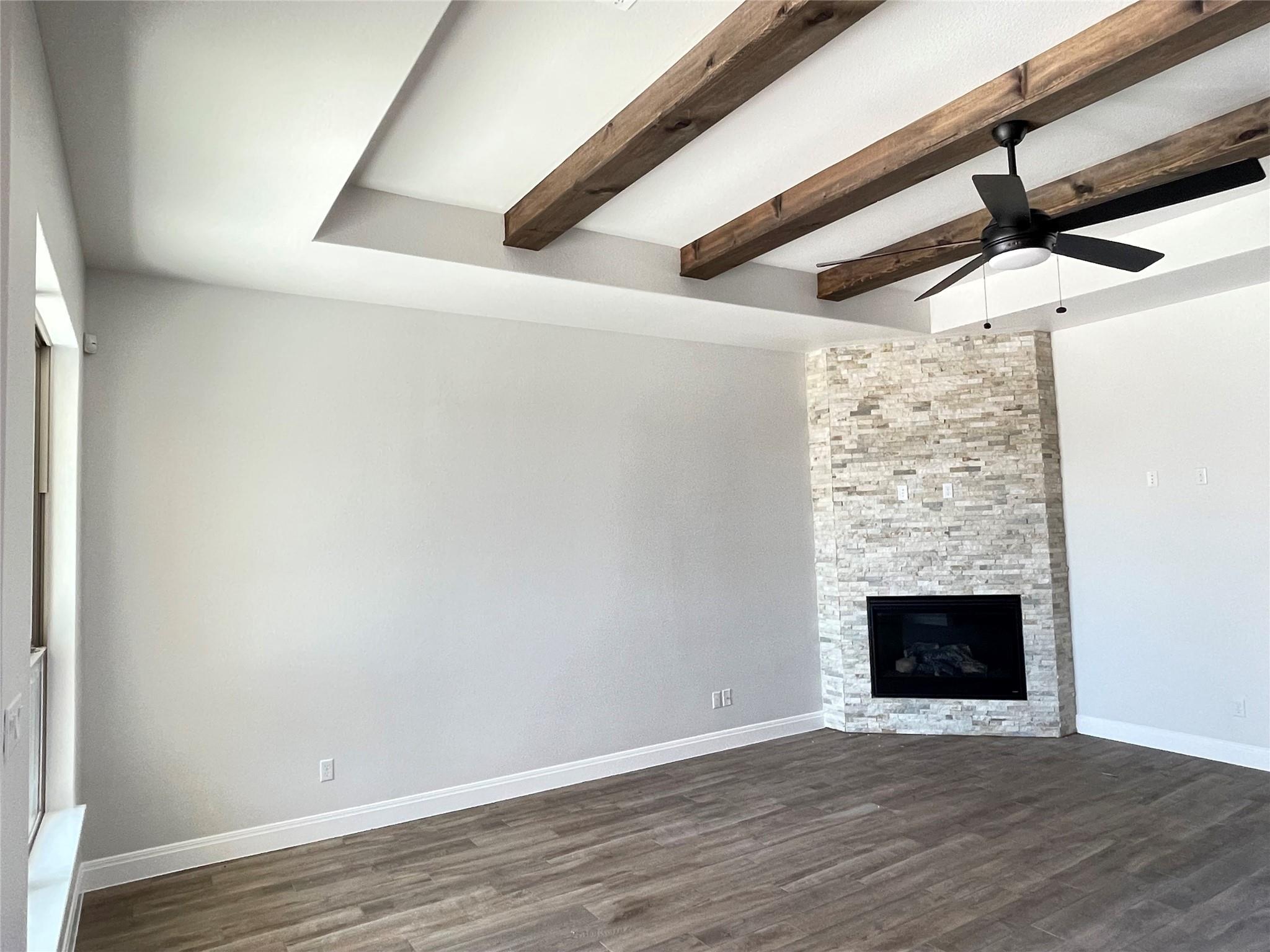 104 Creek Point Dr, Georgetown, TX 78628