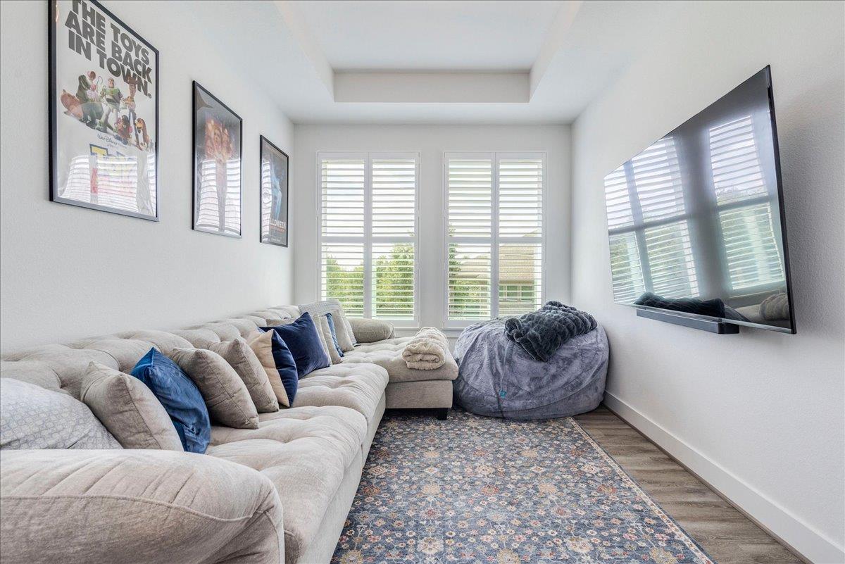 101 Christi Ct, Kyle, TX 78640