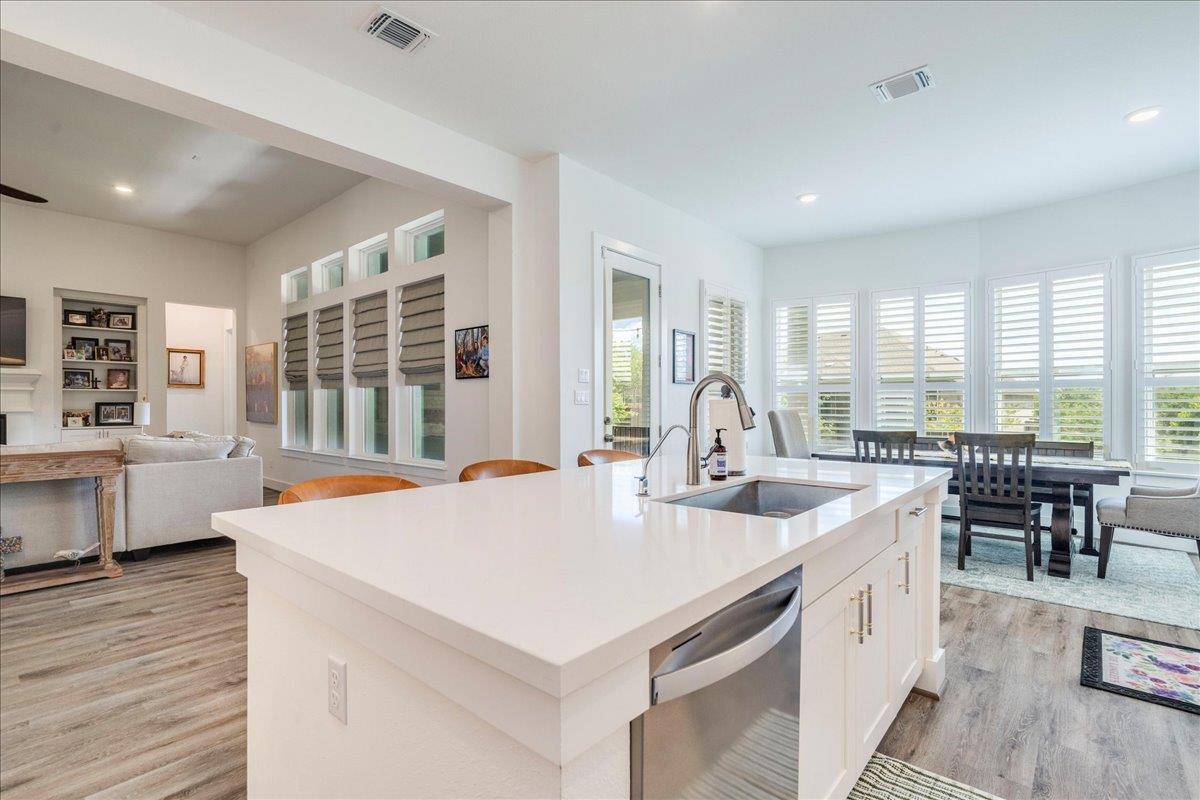 101 Christi Ct, Kyle, TX 78640