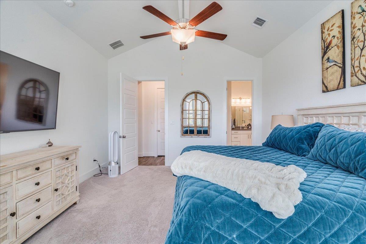 101 Christi Ct, Kyle, TX 78640