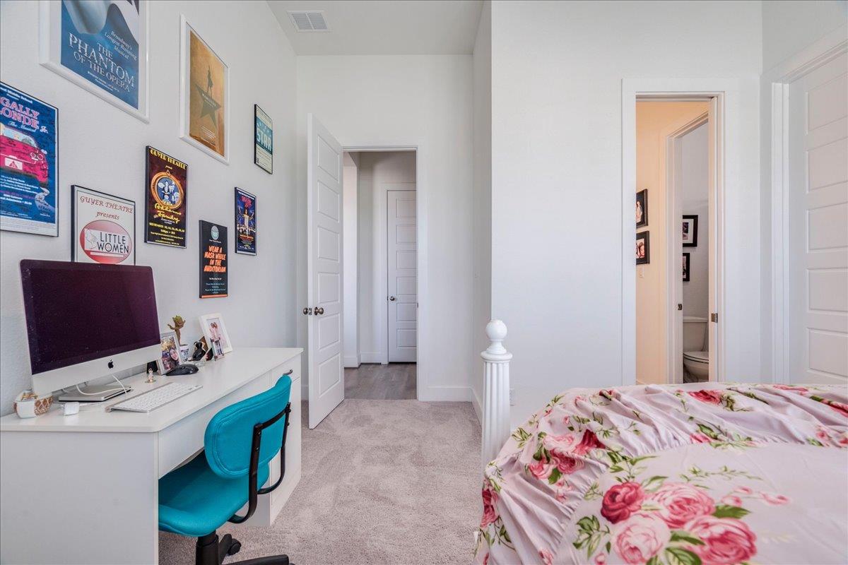 101 Christi Ct, Kyle, TX 78640