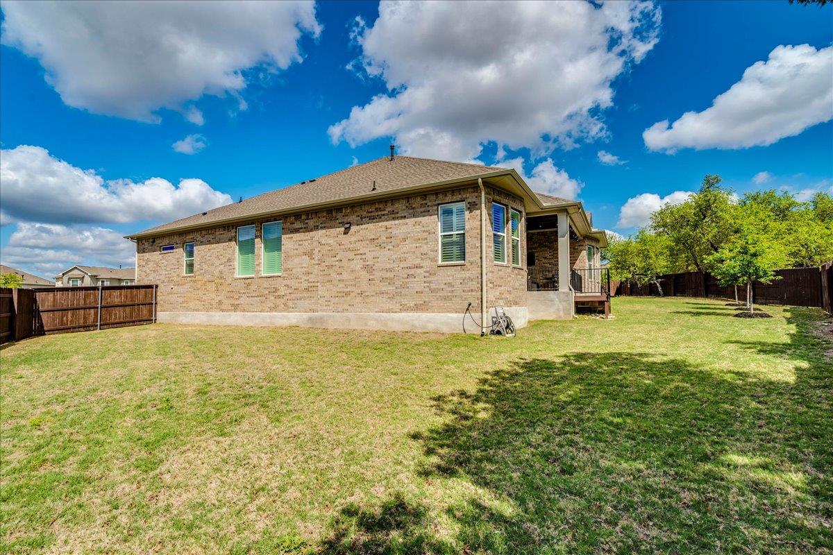 101 Christi Ct, Kyle, TX 78640