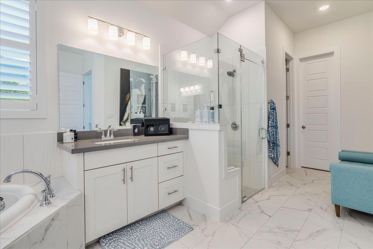 101 Christi Ct, Kyle, TX 78640