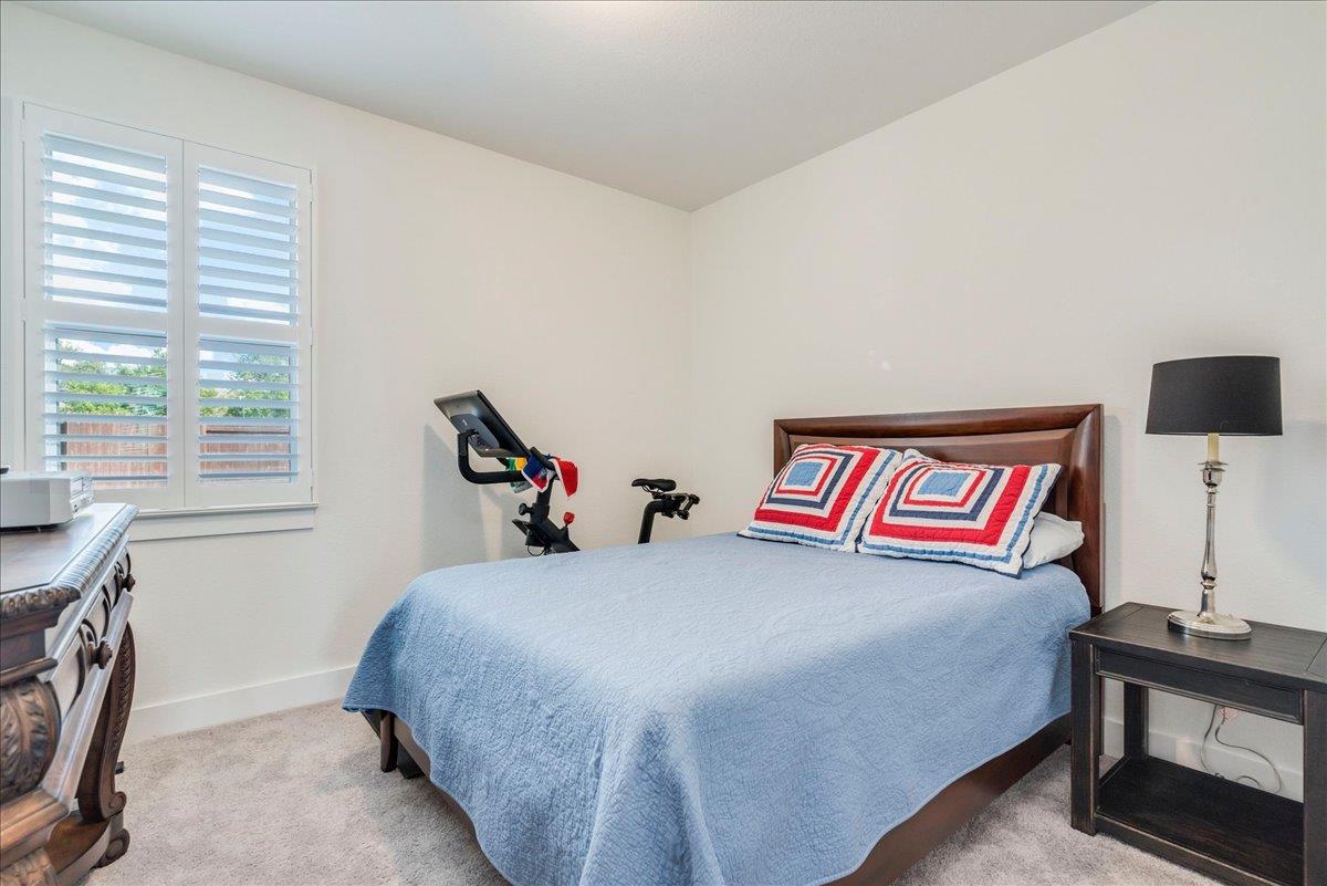 101 Christi Ct, Kyle, TX 78640