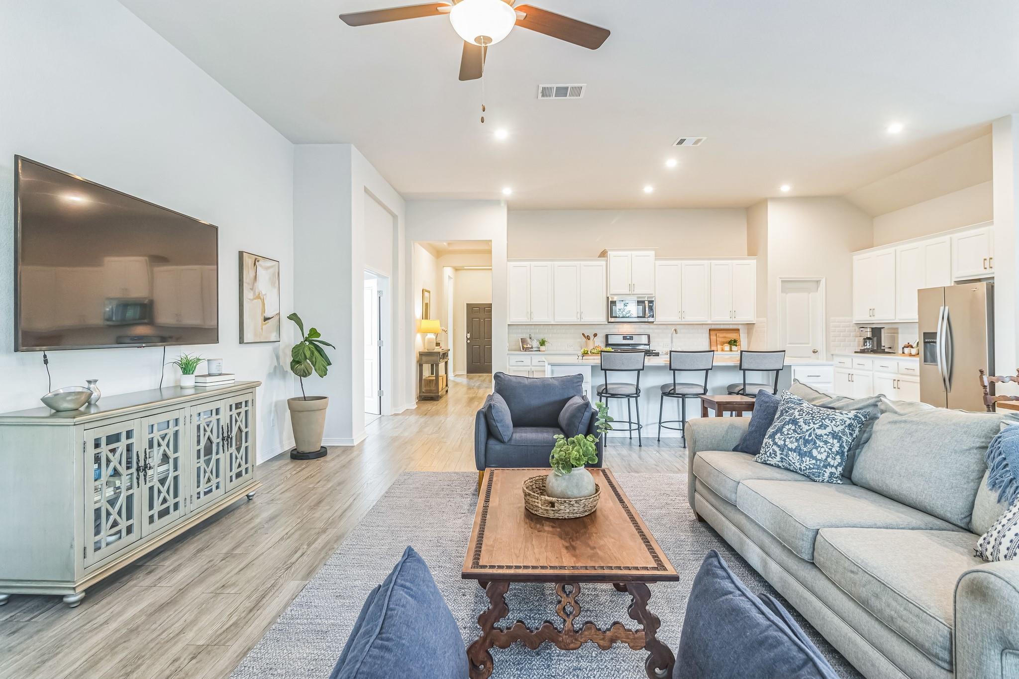 7901 Sunrise Ravine Pass, Lago Vista, TX 78645
