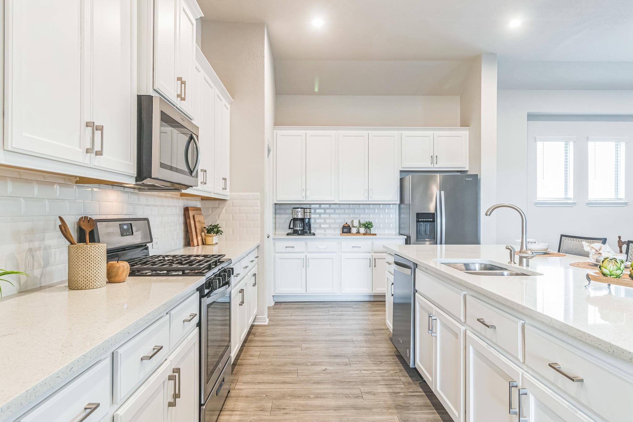 7901 Sunrise Ravine Pass, Lago Vista, TX 78645