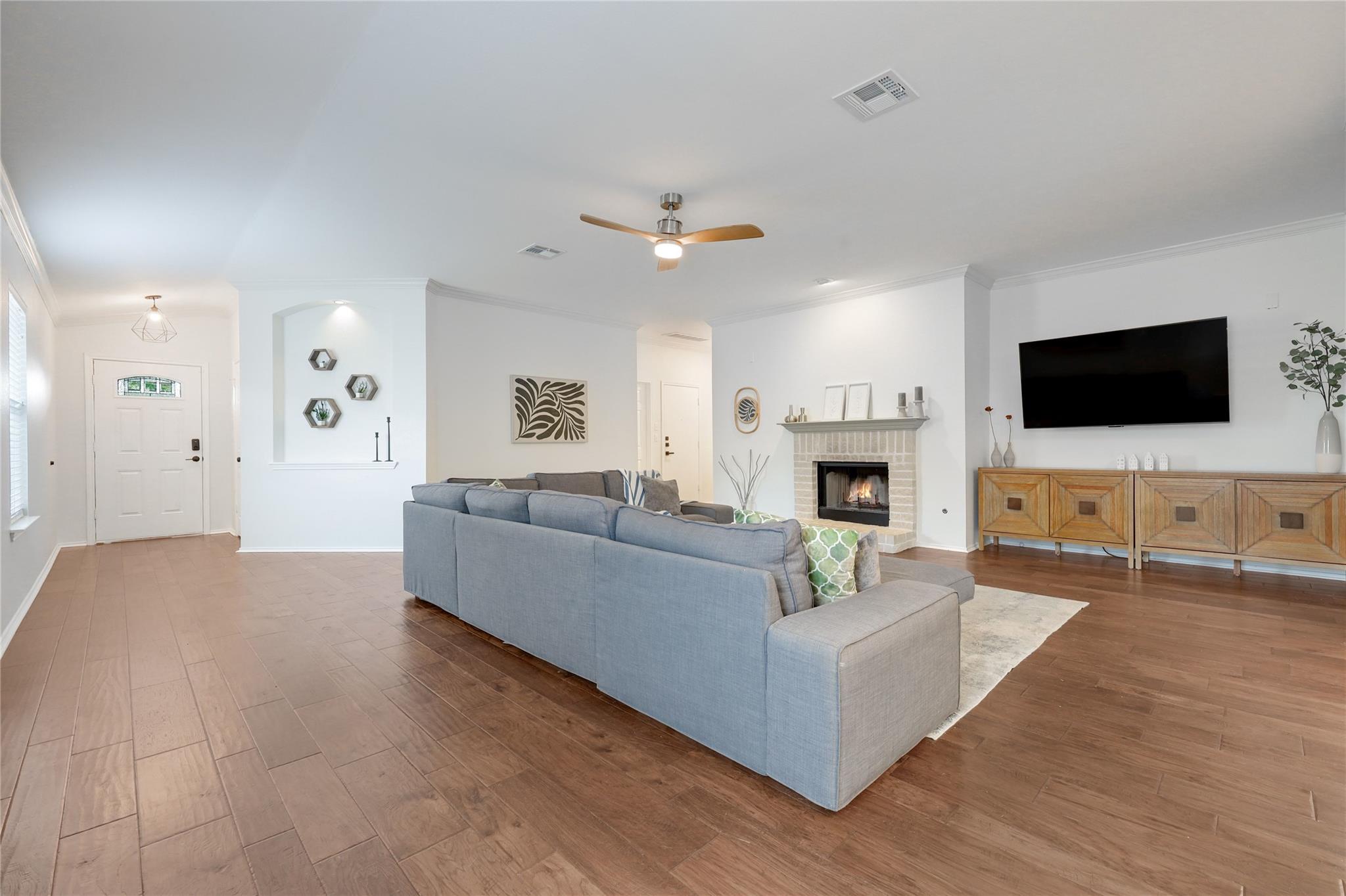 1903 Mir Woods Dr, Leander, TX 78641