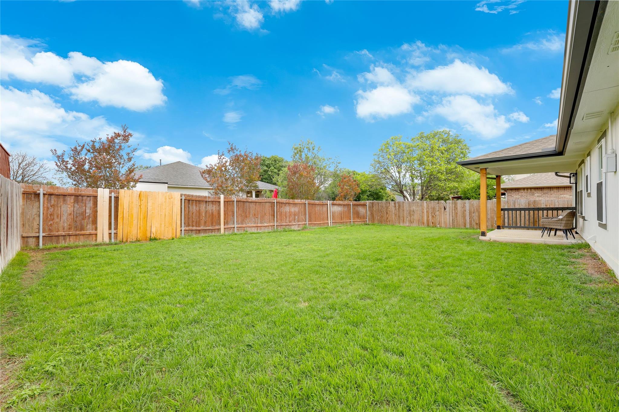 1903 Mir Woods Dr, Leander, TX 78641