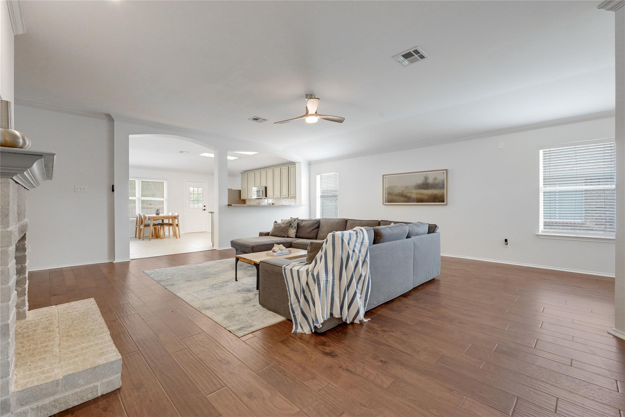 1903 Mir Woods Dr, Leander, TX 78641