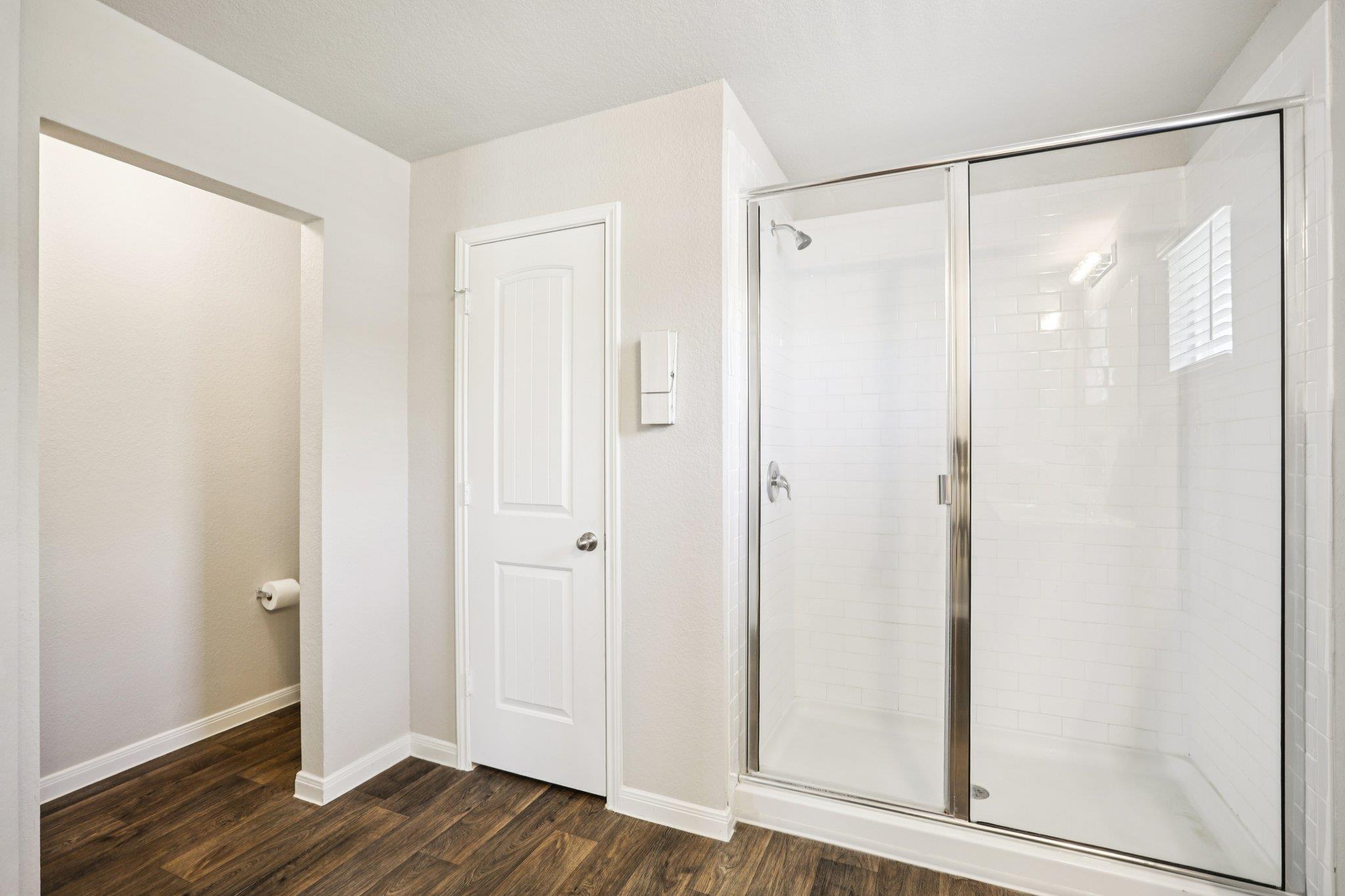 102 Harlan Dr, Hutto, TX 78634