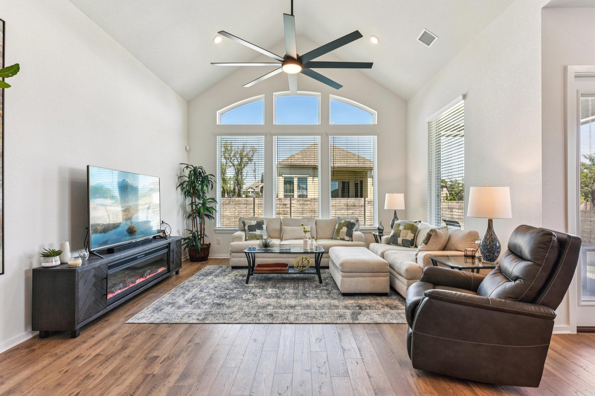 1000 Rollingwood Trl, Georgetown, TX 78633