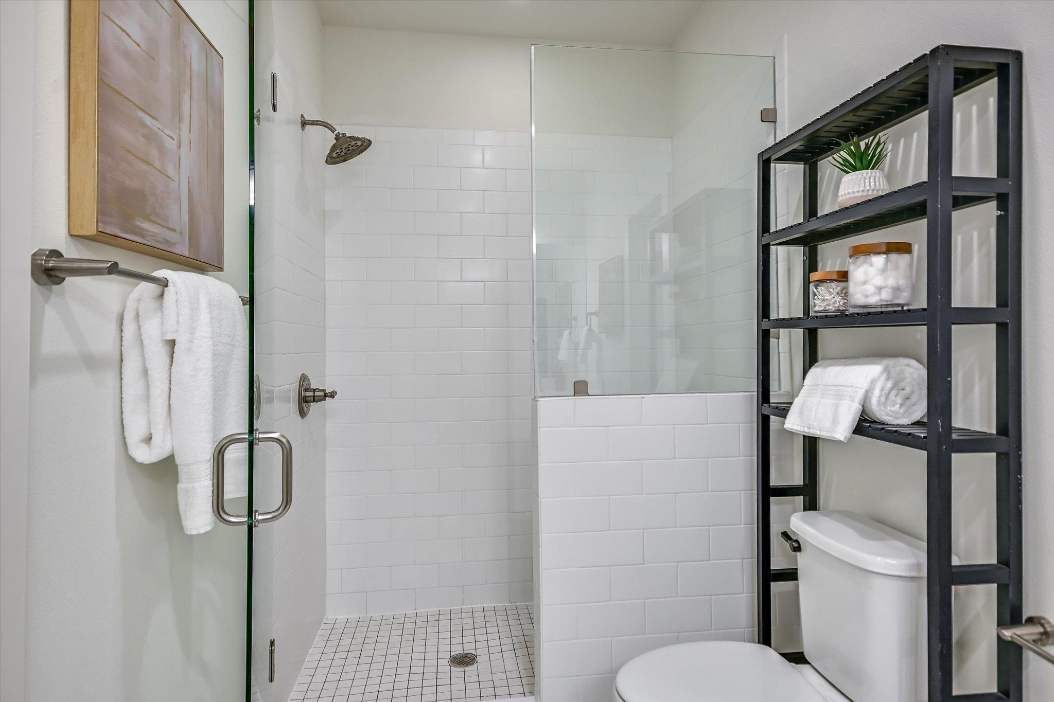 1121 Walton Ln # B, Austin, TX 78721