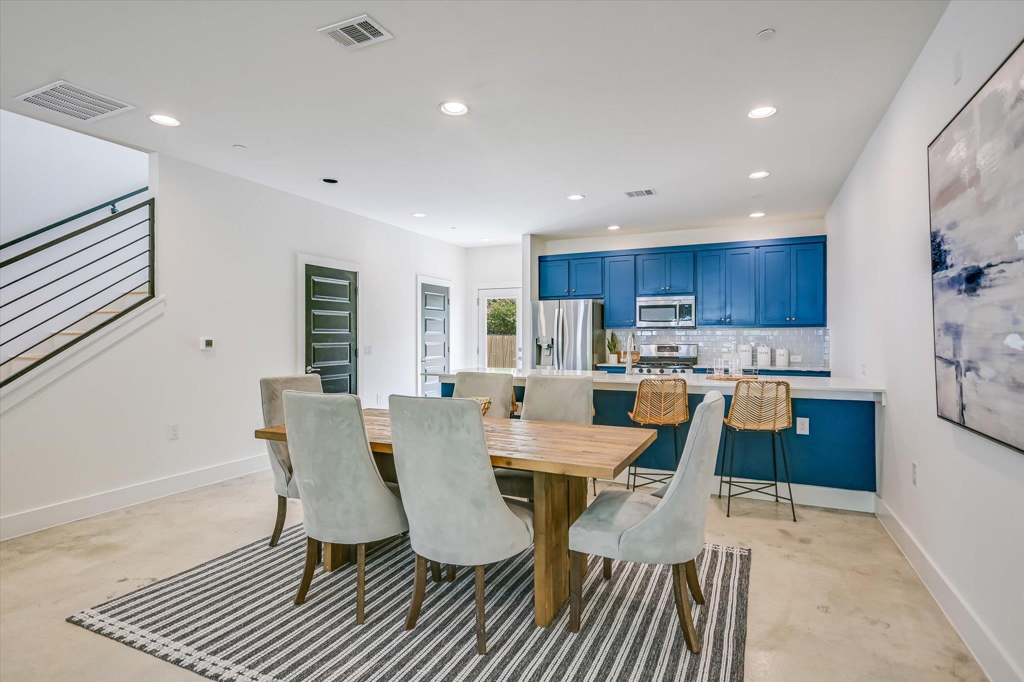 1121 Walton Ln # B, Austin, TX 78721