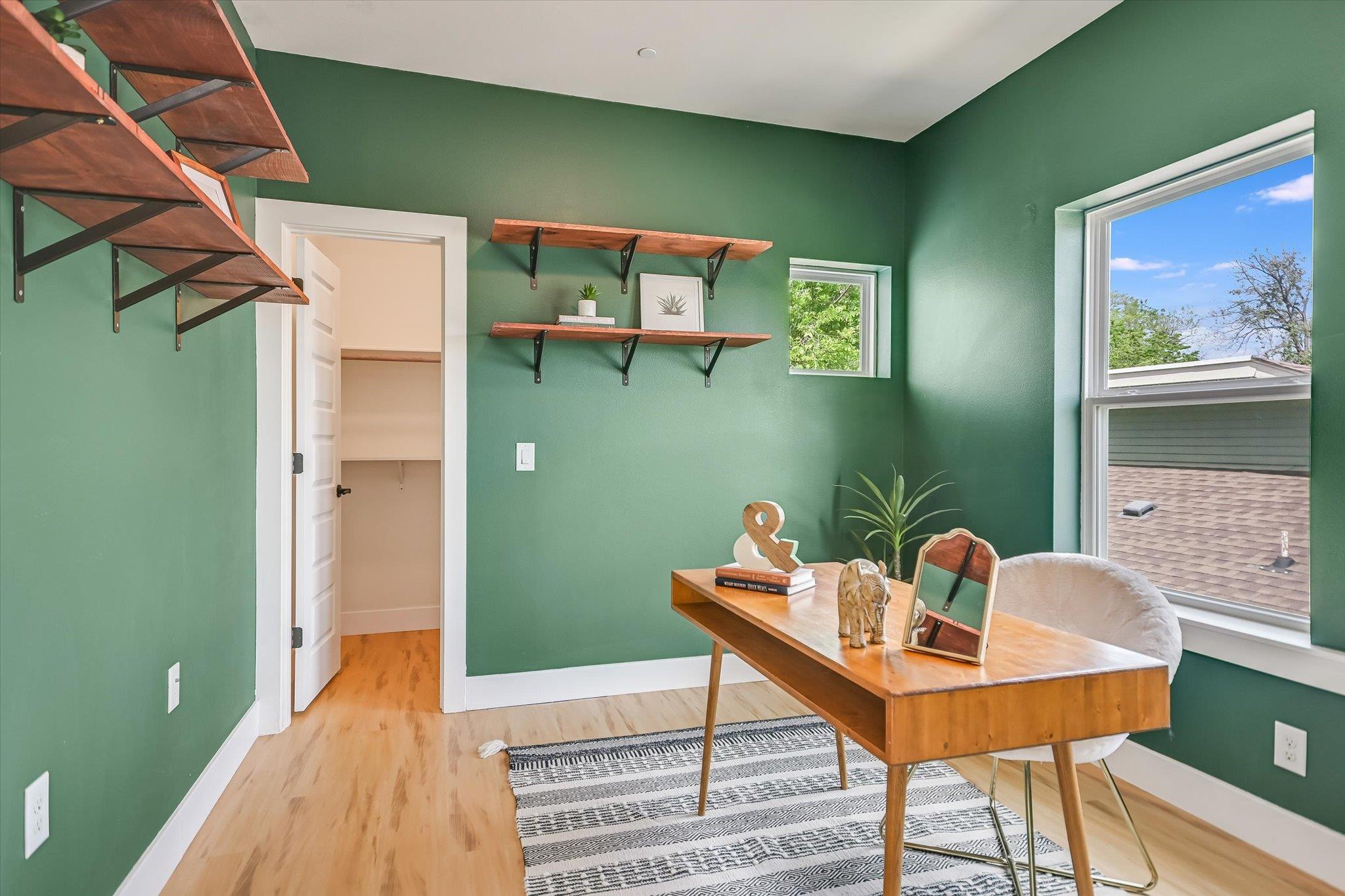 1121 Walton Ln # B, Austin, TX 78721