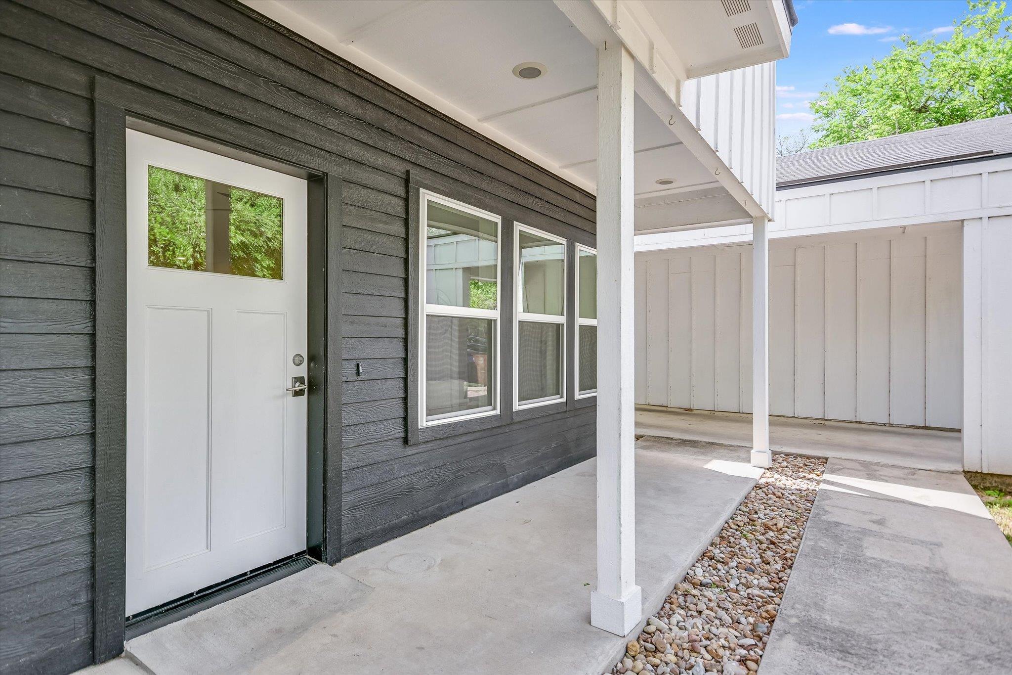 1121 Walton Ln # B, Austin, TX 78721