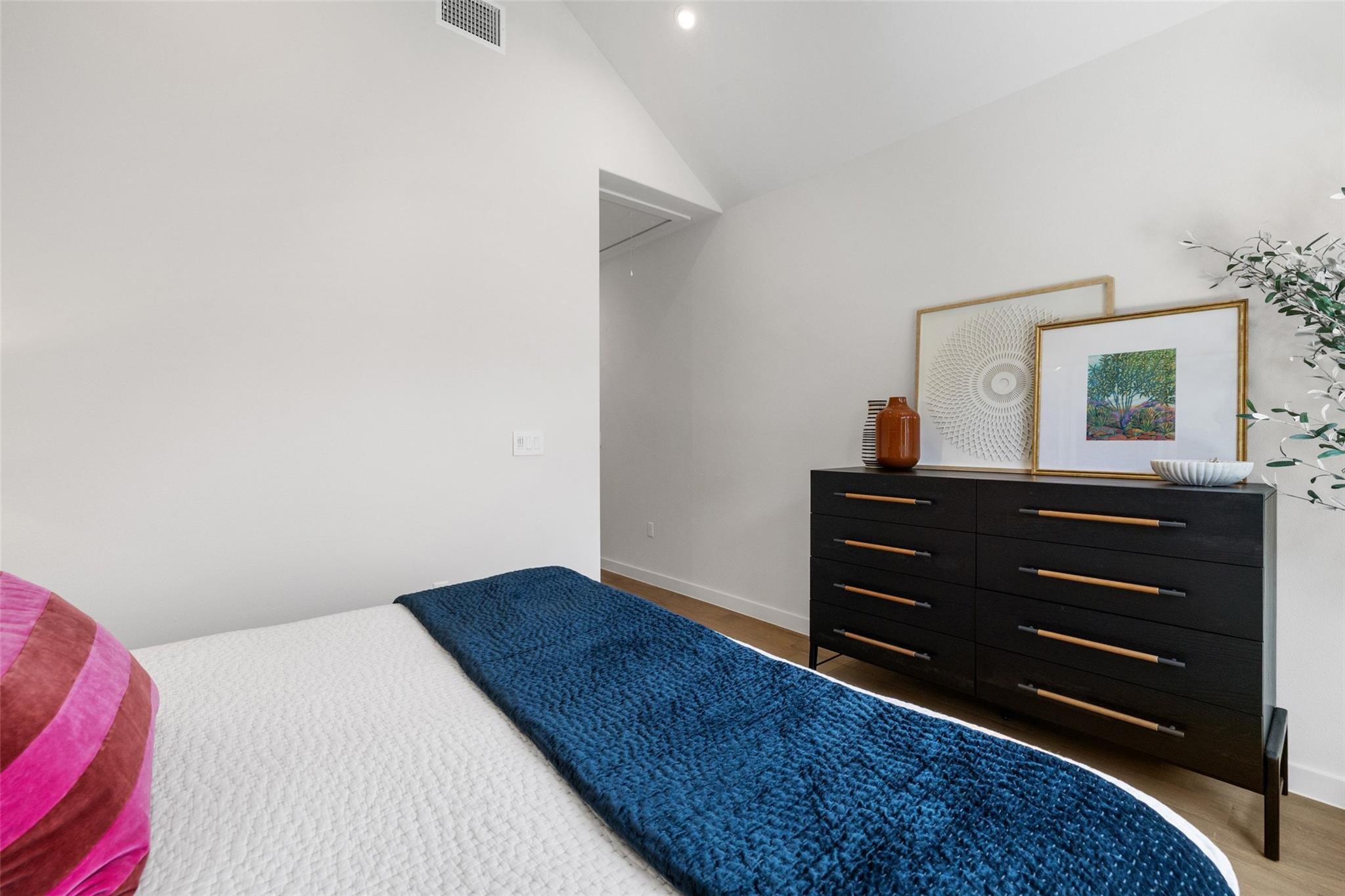 900 S 2nd St # 22, Austin, TX 78704