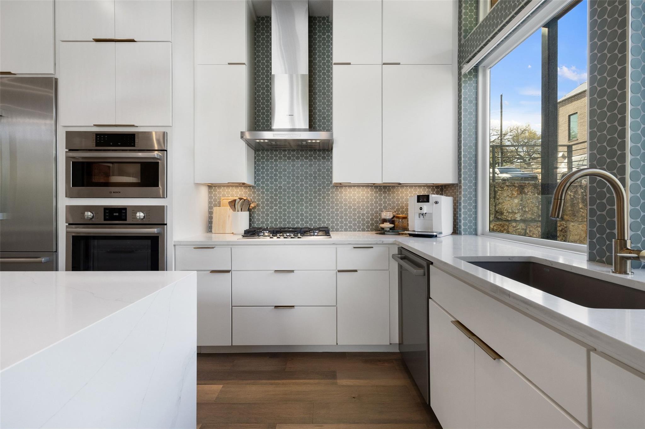 900 S 2nd St # 22, Austin, TX 78704