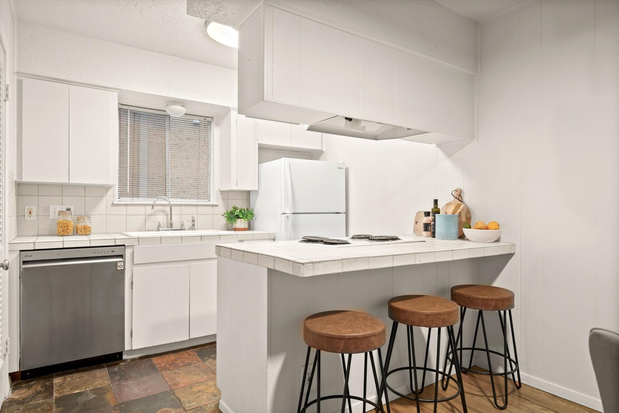 2122 Hancock Dr # 110, Austin, TX 78756