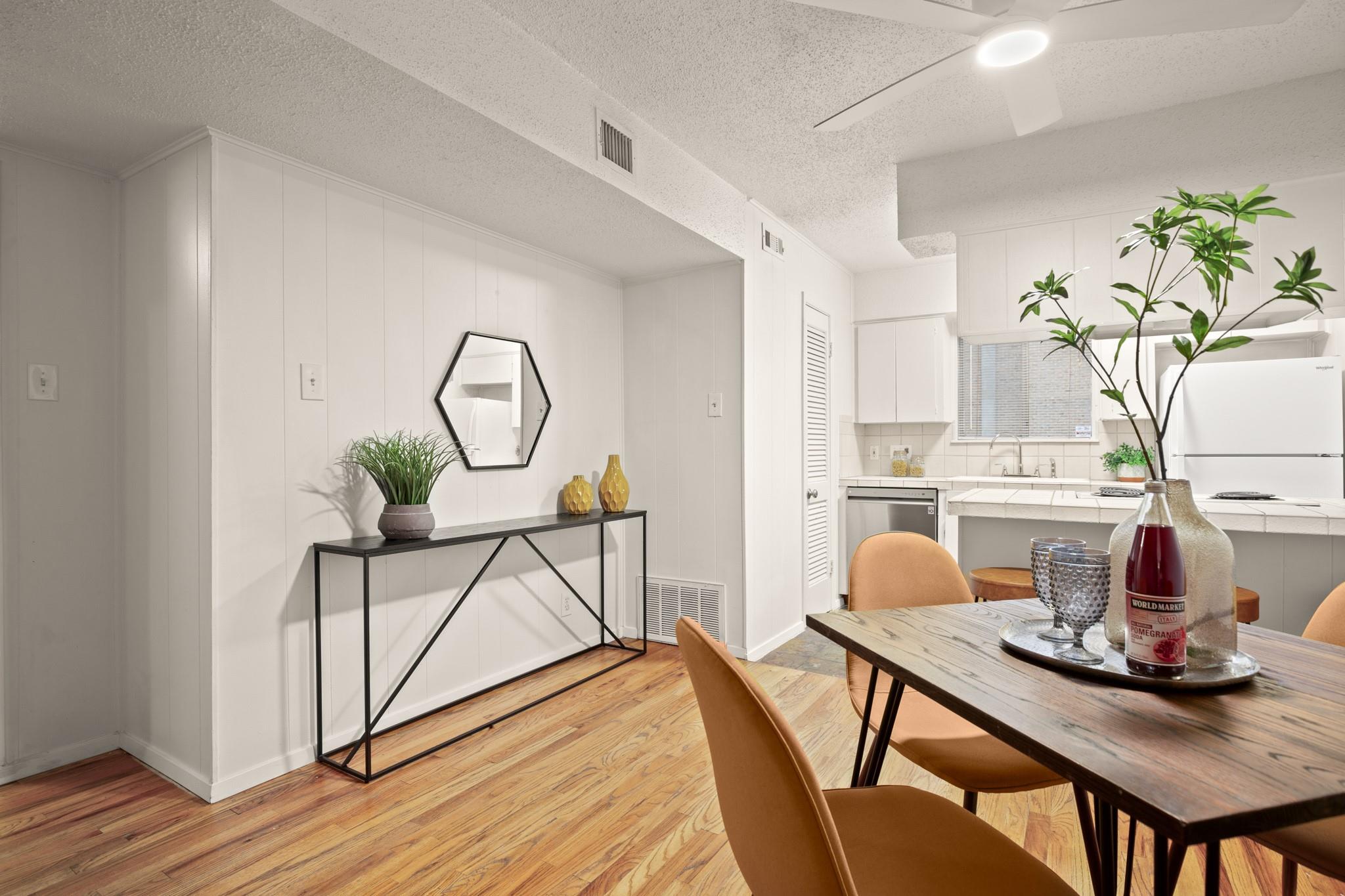 2122 Hancock Dr # 110, Austin, TX 78756