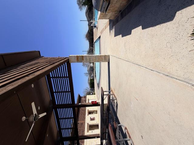 1906 Wood Warbler, New Braunfels, TX 78130