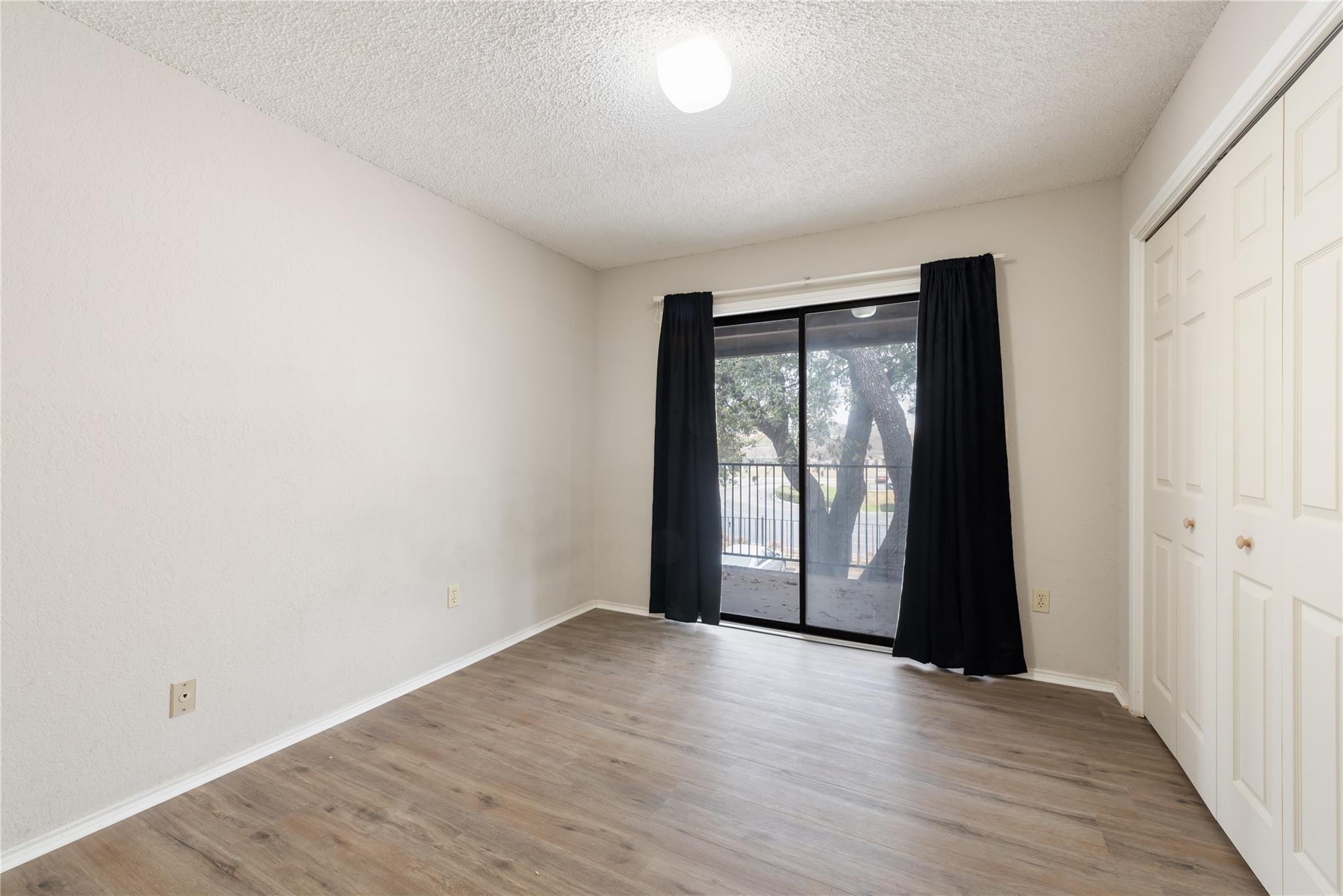 1202 Thorpe Ln # 216, San Marcos, TX 78666