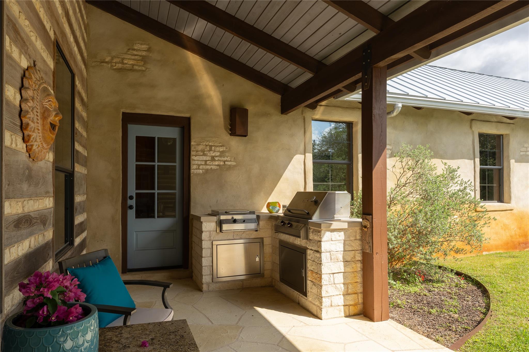 424 Hidden Creek Dr, Dripping Springs, TX 78620