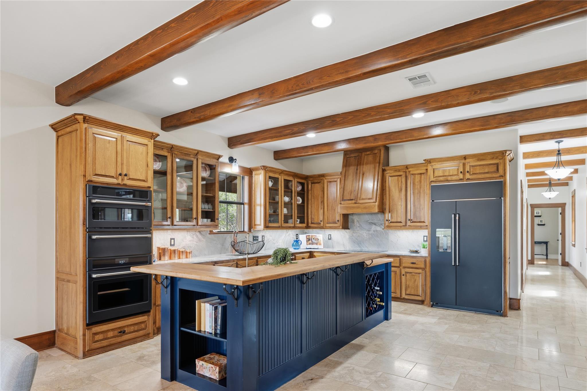 424 Hidden Creek Dr, Dripping Springs, TX 78620