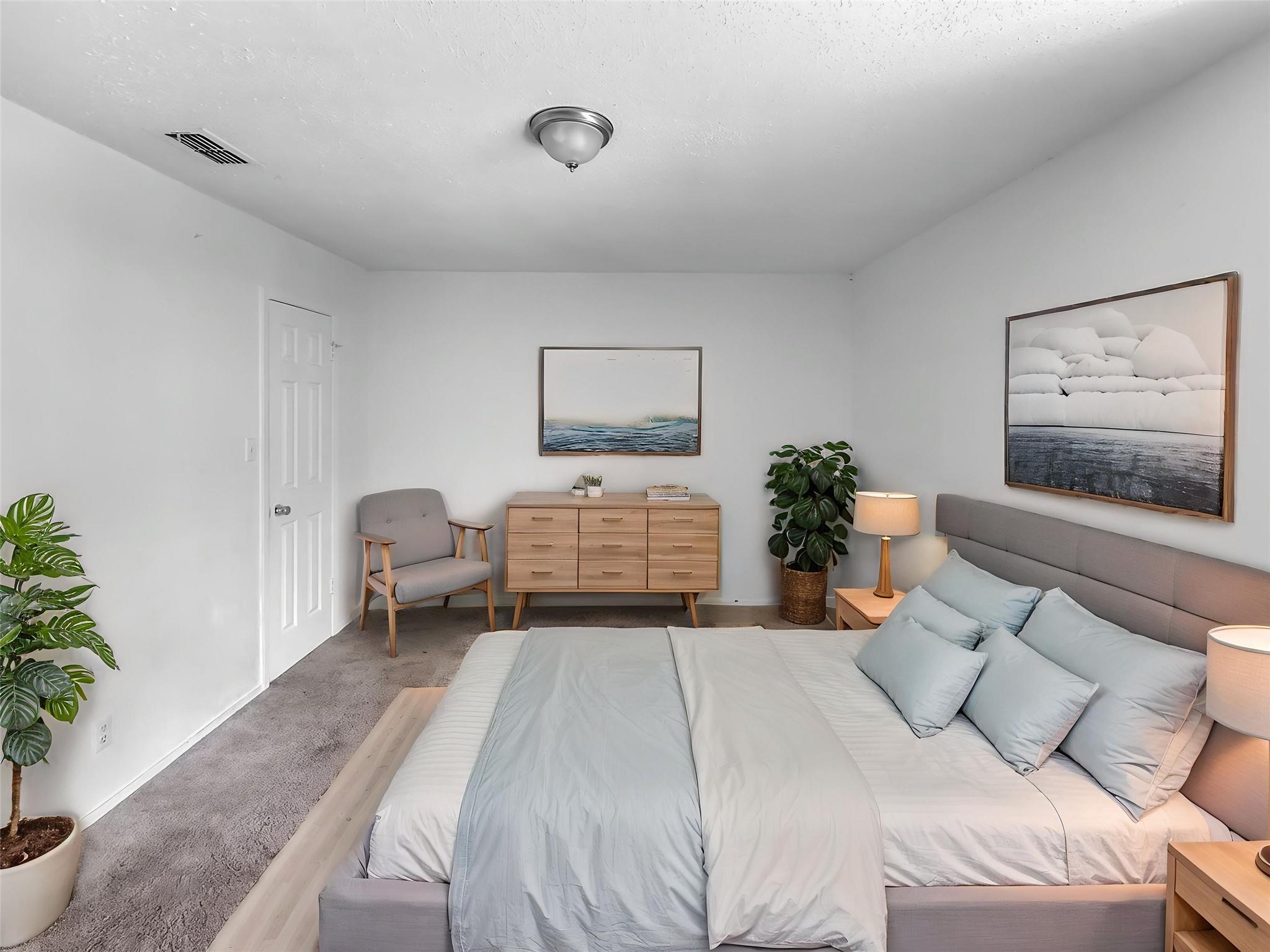 8611 Putnam Dr # 102, Austin, TX 78757