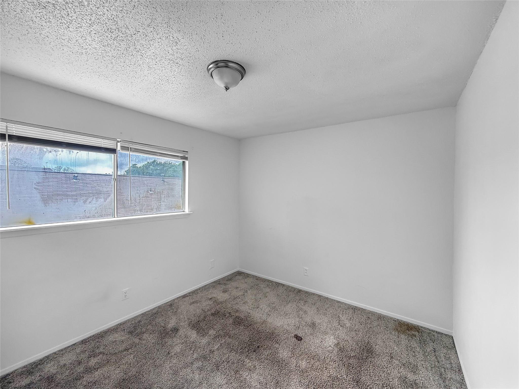 8611 Putnam Dr # 102, Austin, TX 78757