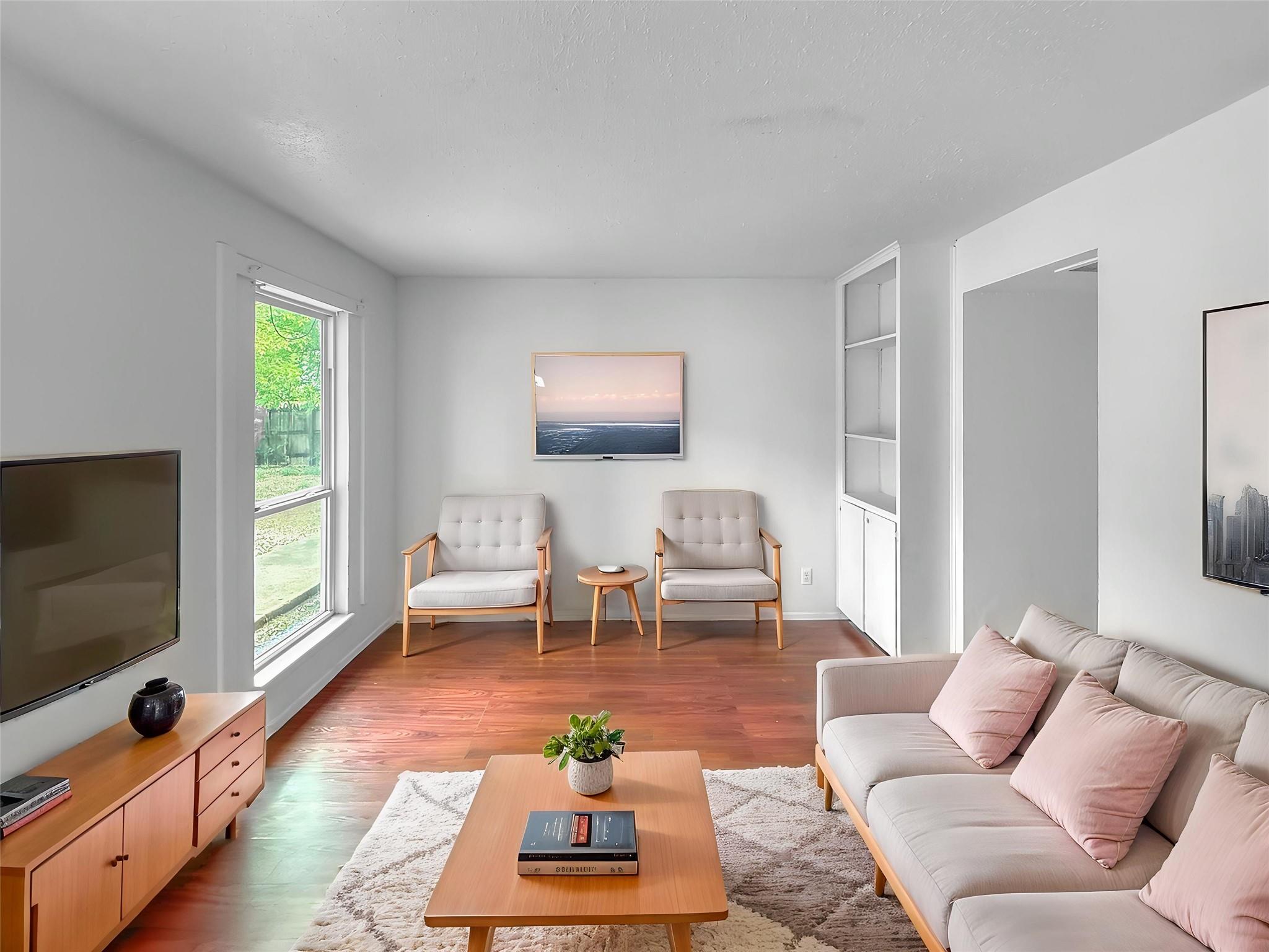 8611 Putnam Dr # 102, Austin, TX 78757