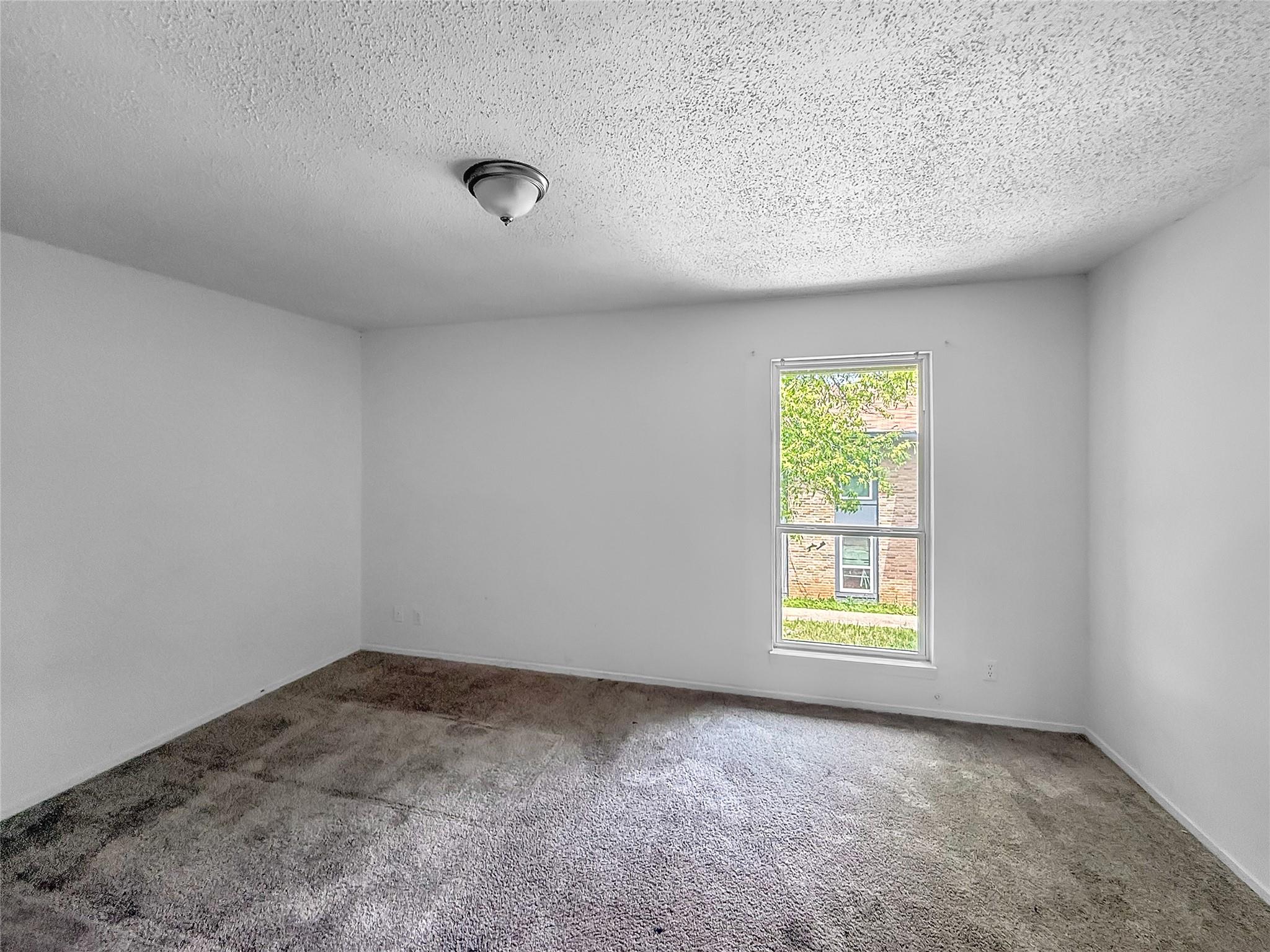 8611 Putnam Dr # 102, Austin, TX 78757