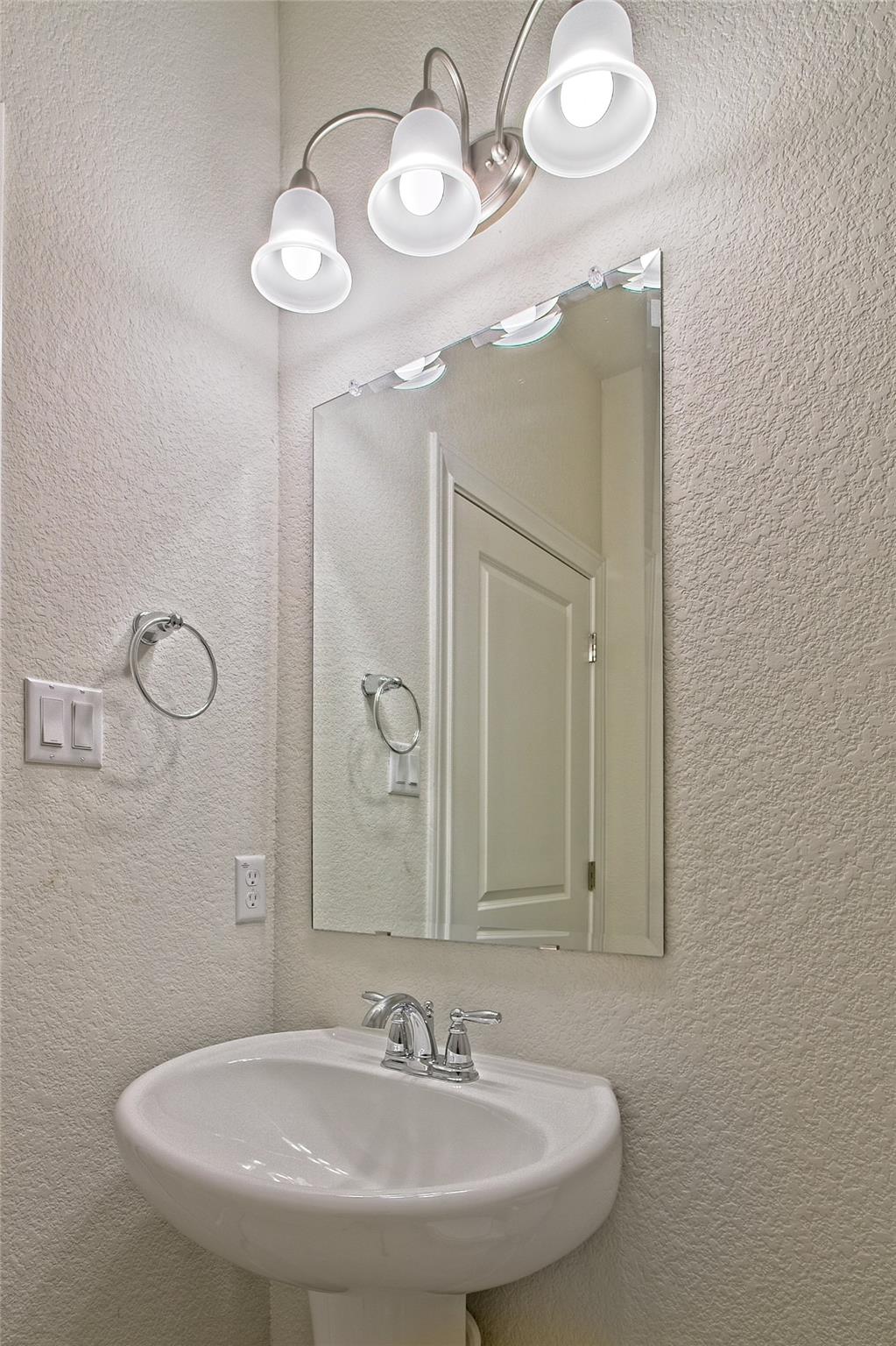 5610 Wolf Pack Dr, Pflugerville, TX 78660