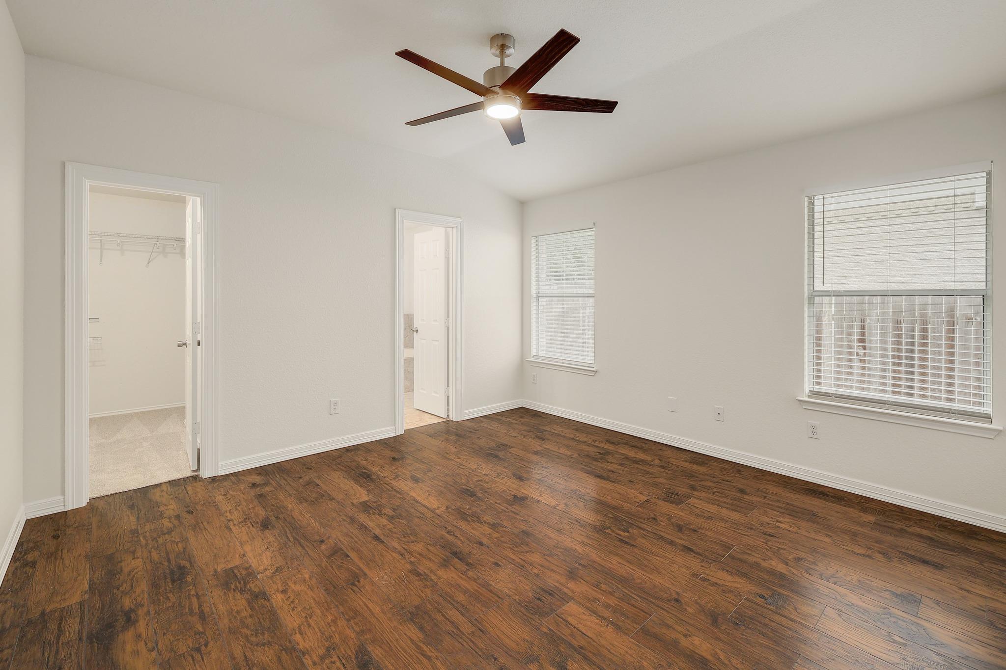 3942 UPPER PASSAGE Ln, Round Rock, TX 78681