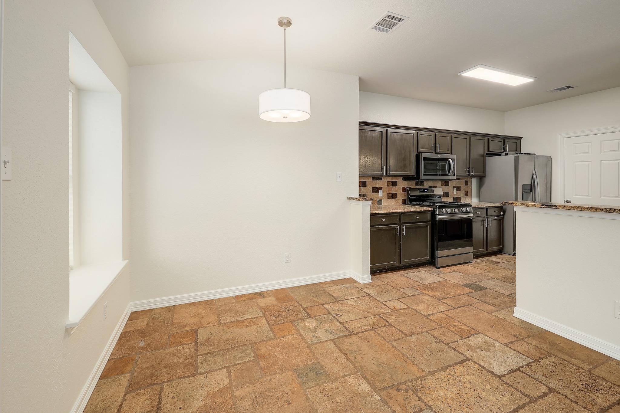 3942 UPPER PASSAGE Ln, Round Rock, TX 78681