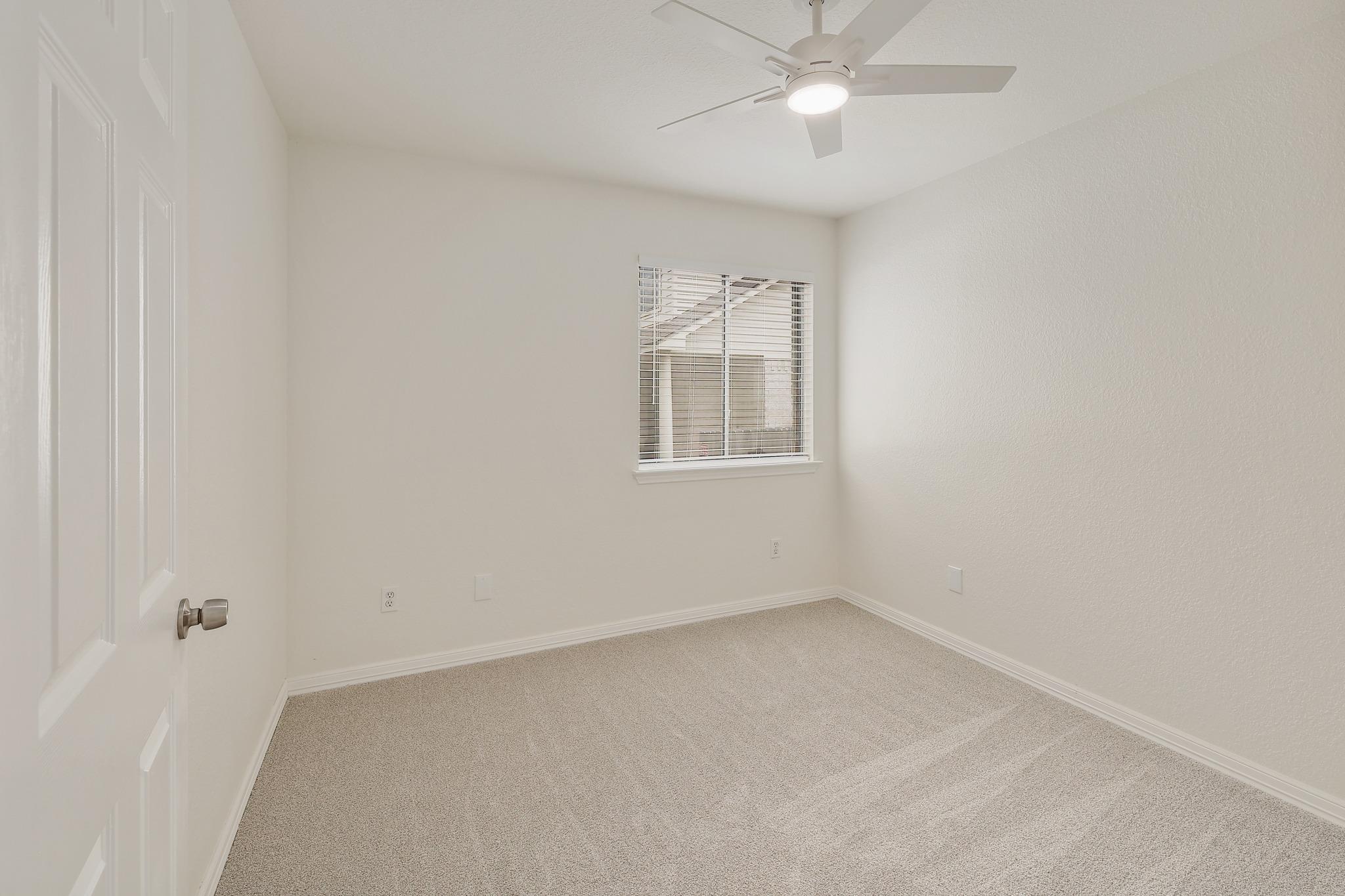 3942 UPPER PASSAGE Ln, Round Rock, TX 78681