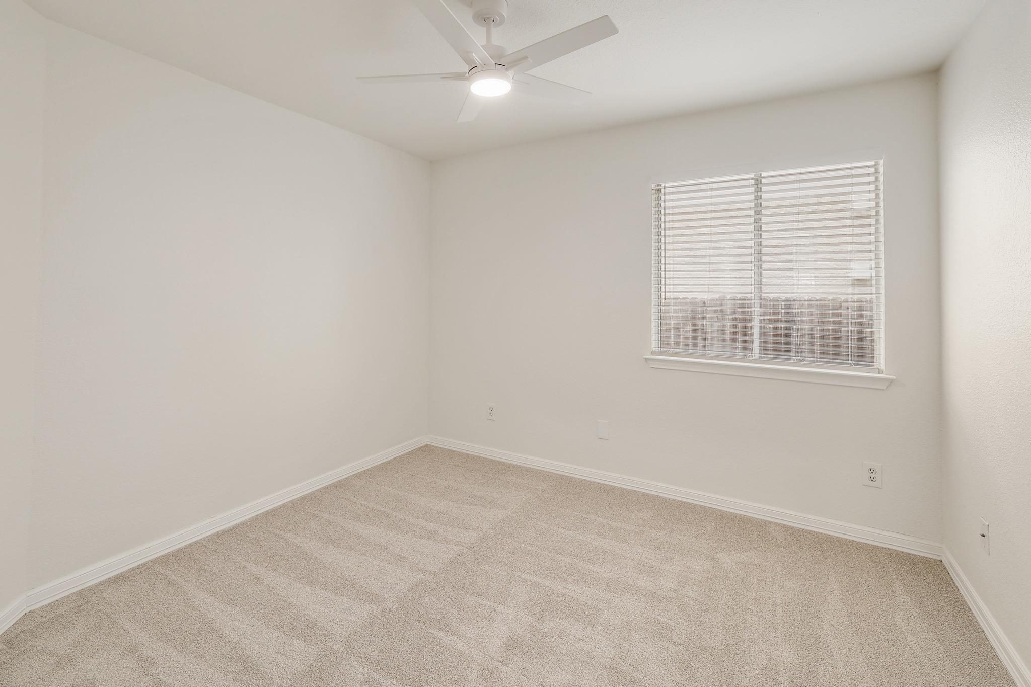 3942 UPPER PASSAGE Ln, Round Rock, TX 78681