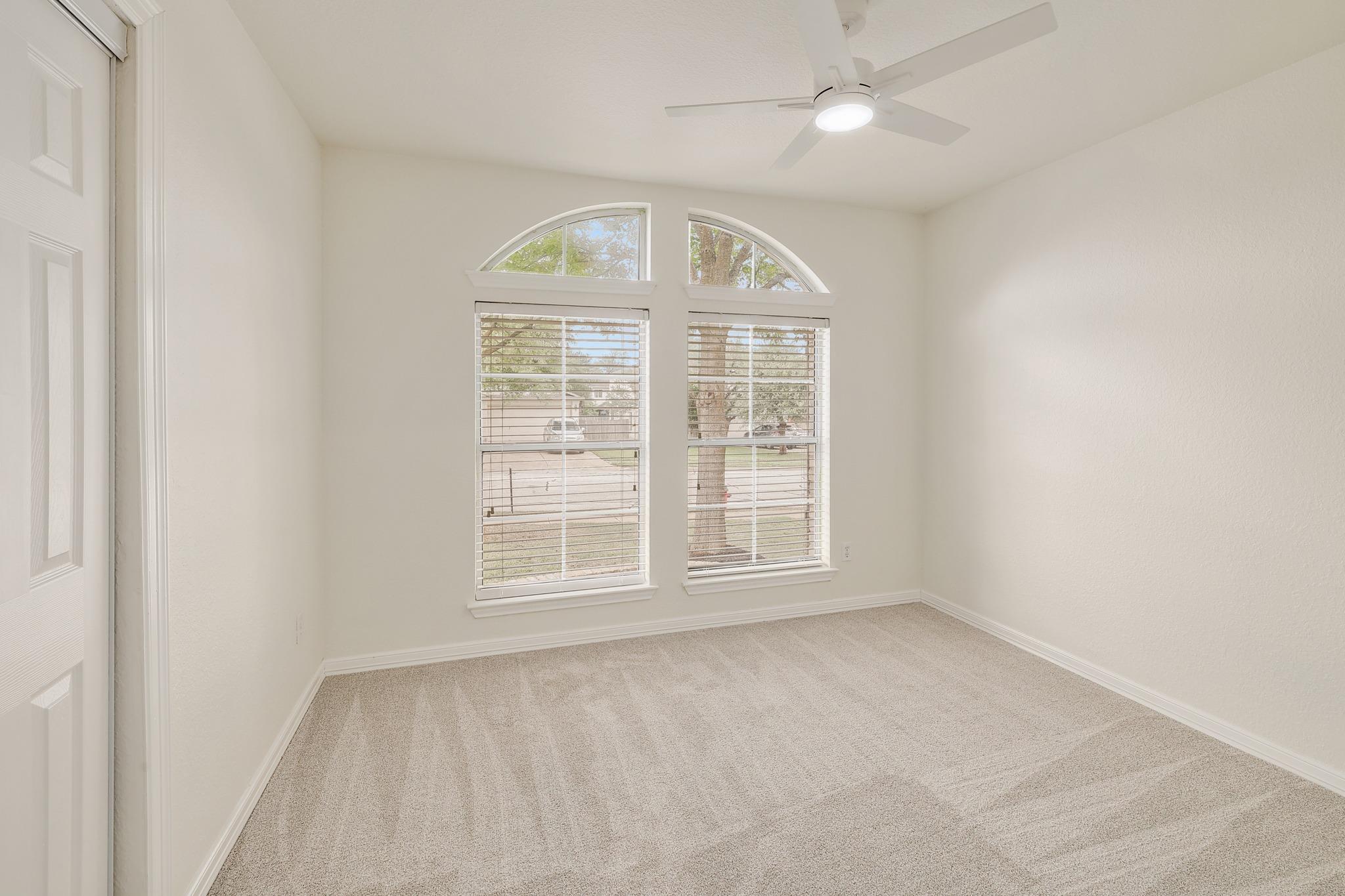 3942 UPPER PASSAGE Ln, Round Rock, TX 78681