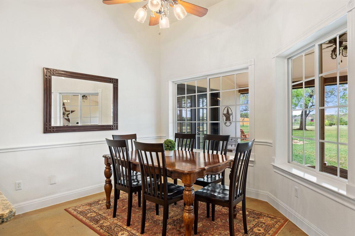 744 W Bartlett Dr, Buda, TX 78610