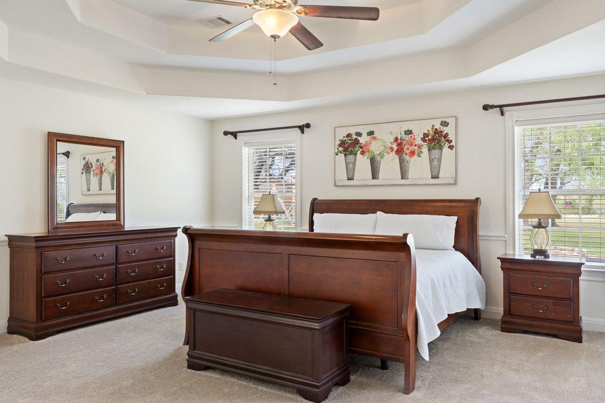 744 W Bartlett Dr, Buda, TX 78610