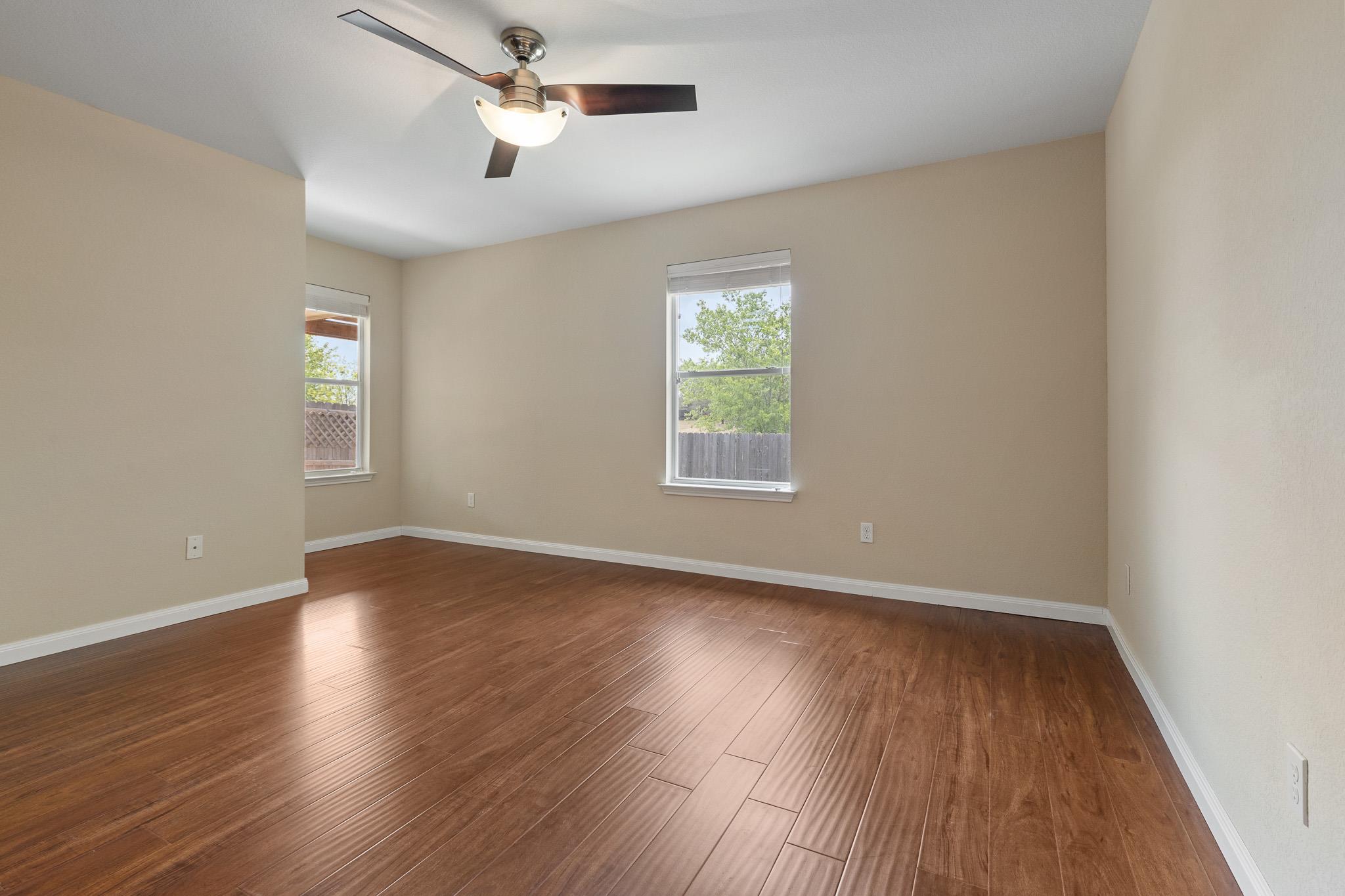 11400 Ashbrook Dr, Manchaca, TX 78652