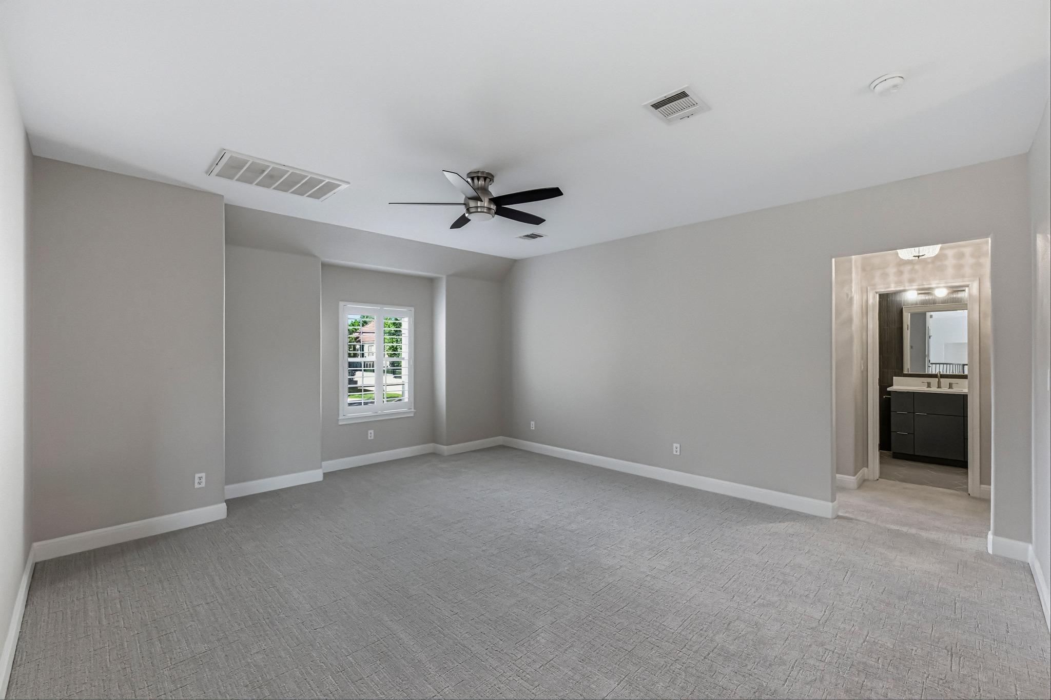 115 Burgess Ln, Austin, TX 78738