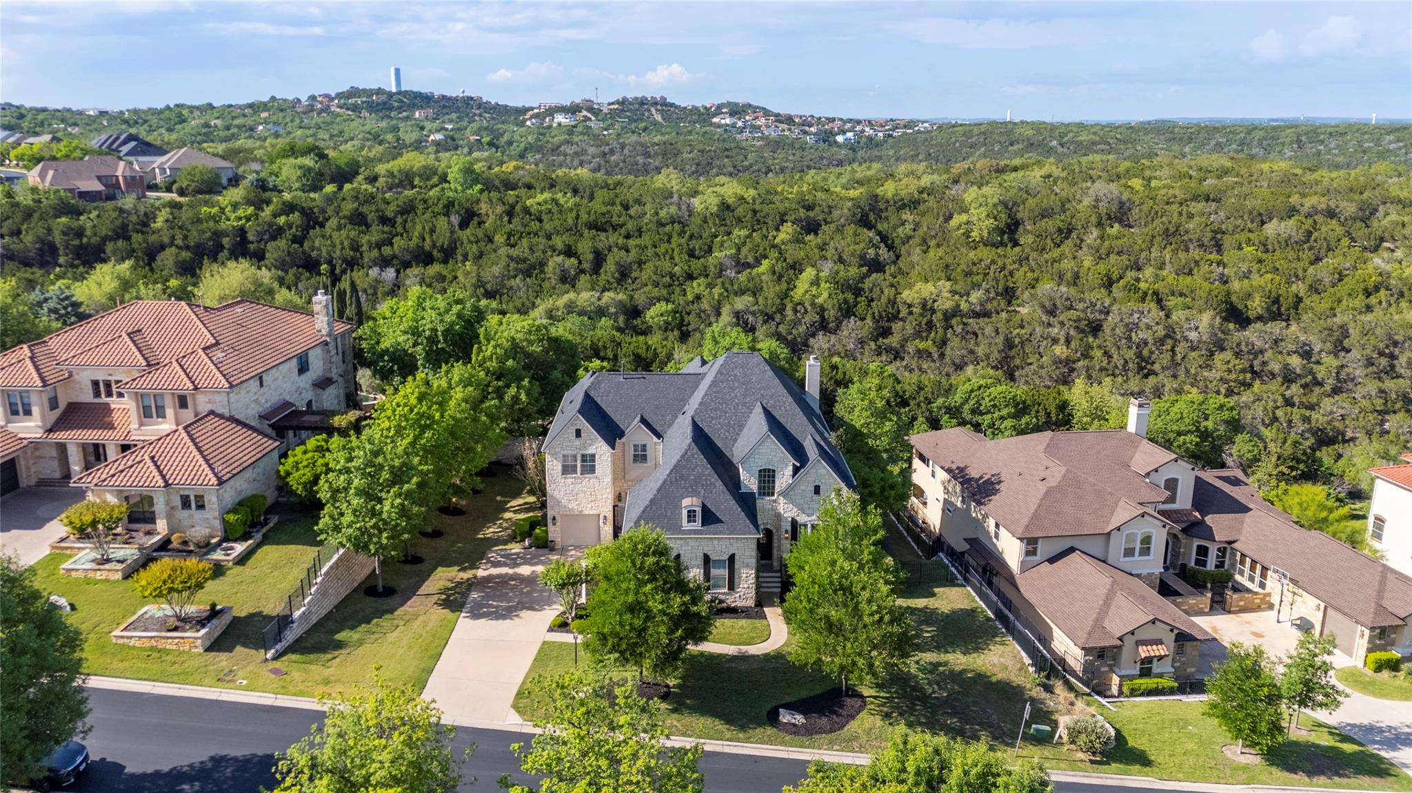 115 Burgess Ln, Austin, TX 78738