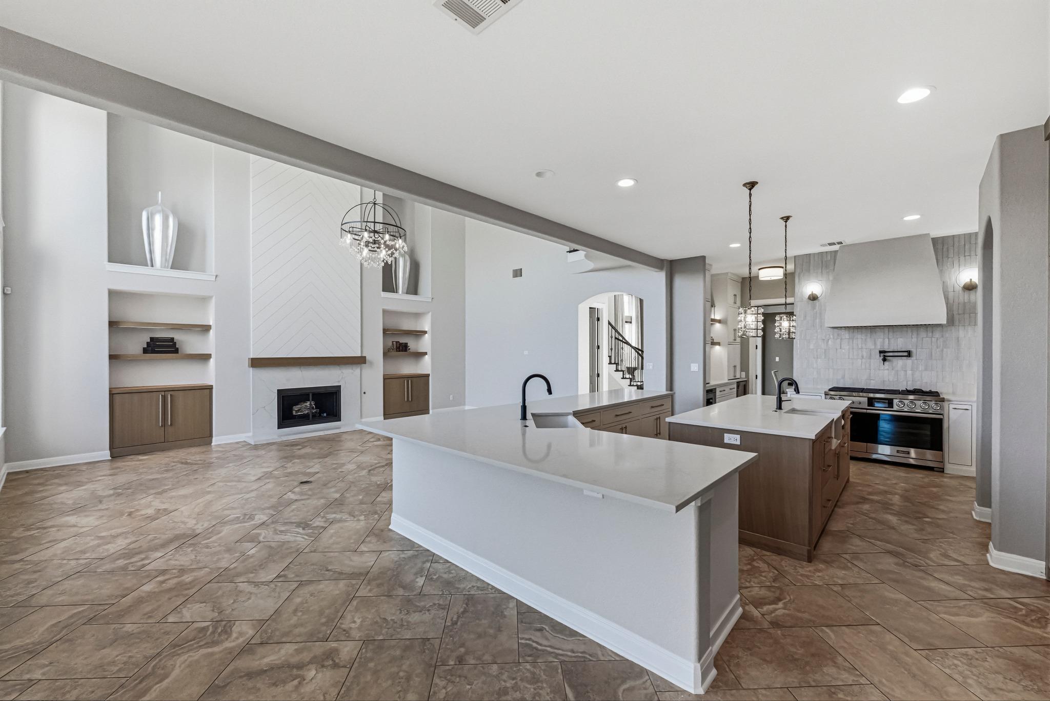 115 Burgess Ln, Austin, TX 78738